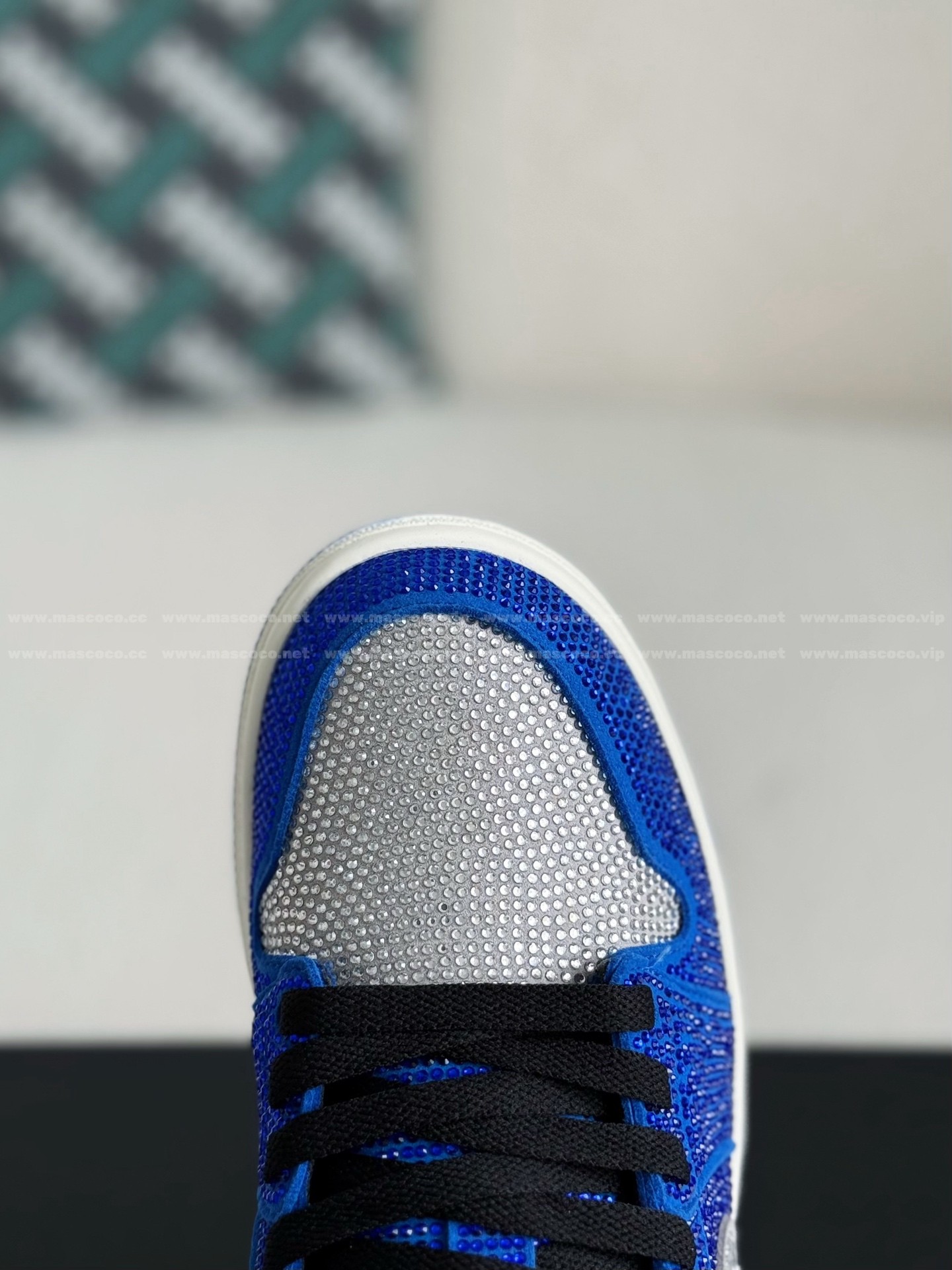 「#4755」Jordan 1 Hand-Set Rhinestones Low Sneakers - Image 9