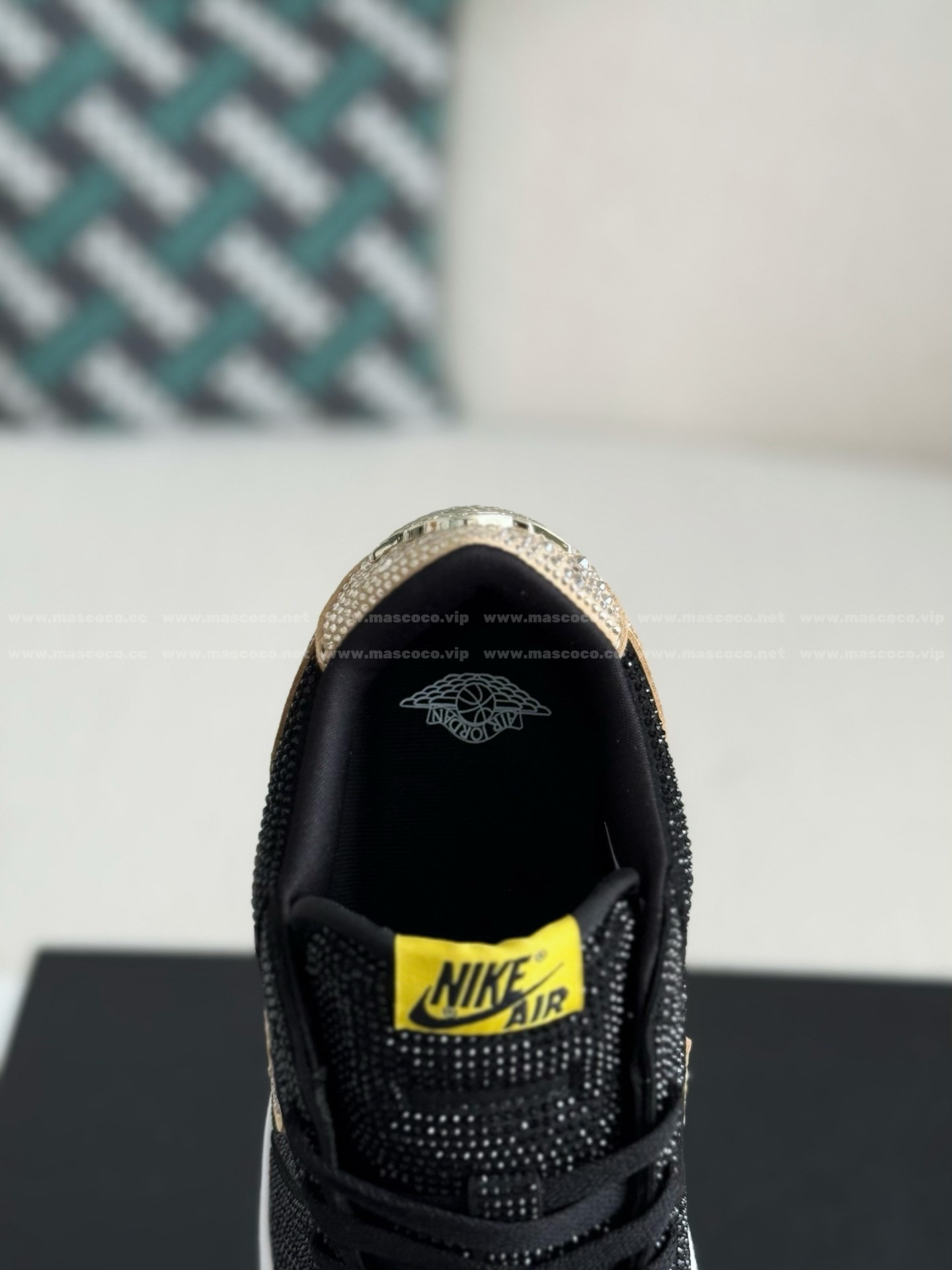 「#4757」Jordan 1 Hand-Set Rhinestones Low Sneakers - Image 8