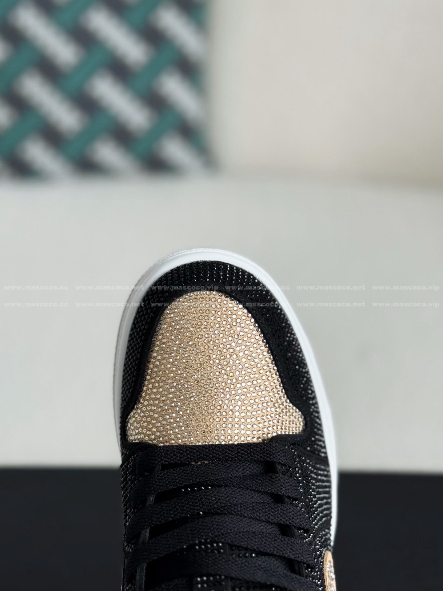 「#4757」Jordan 1 Hand-Set Rhinestones Low Sneakers - Image 9