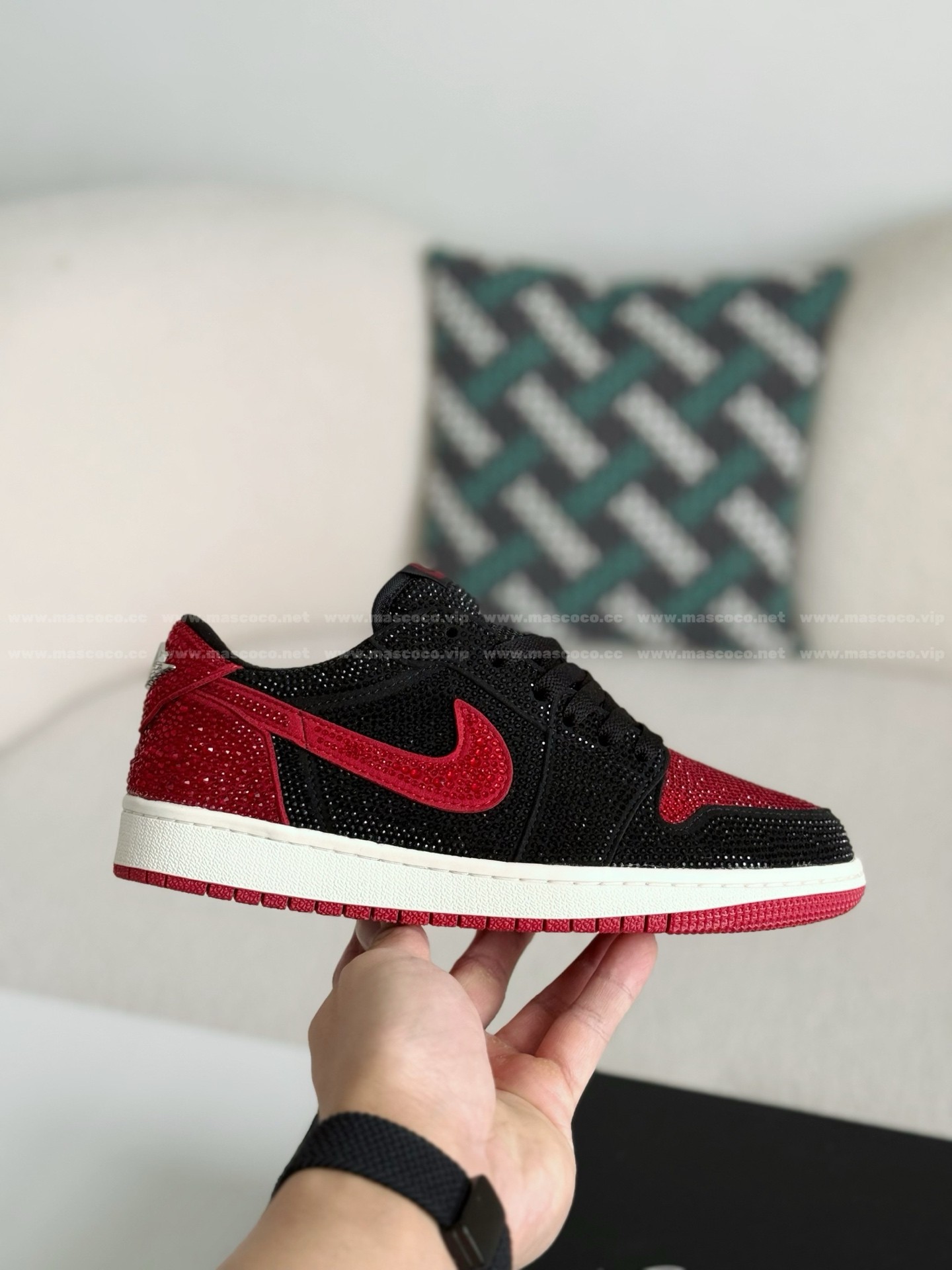 「#4758」Jordan 1 Hand-Set Rhinestones Low Sneakers - Image 6