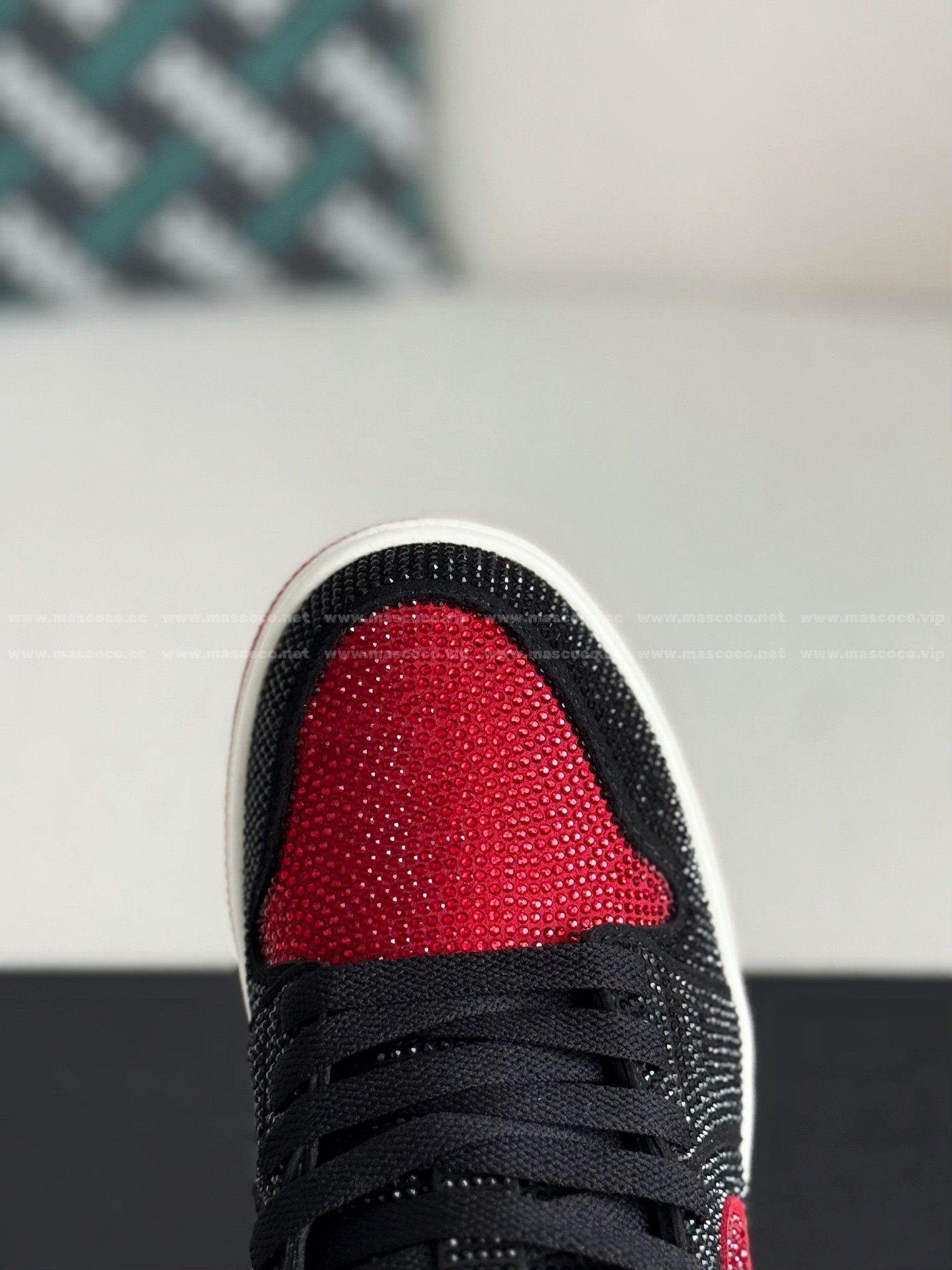 「#4758」Jordan 1 Hand-Set Rhinestones Low Sneakers - Image 9