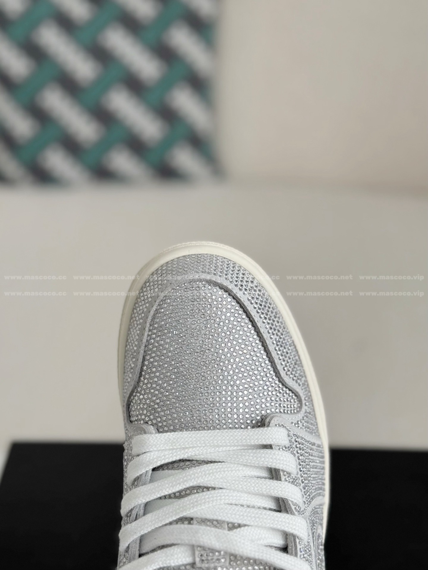 「#4759」Jordan 1 Hand-Set Rhinestones Low Sneakers - Image 9