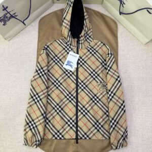 「#4801」BURBERRY diamond-shaped diagonal check horse embroidery double-faced jacket