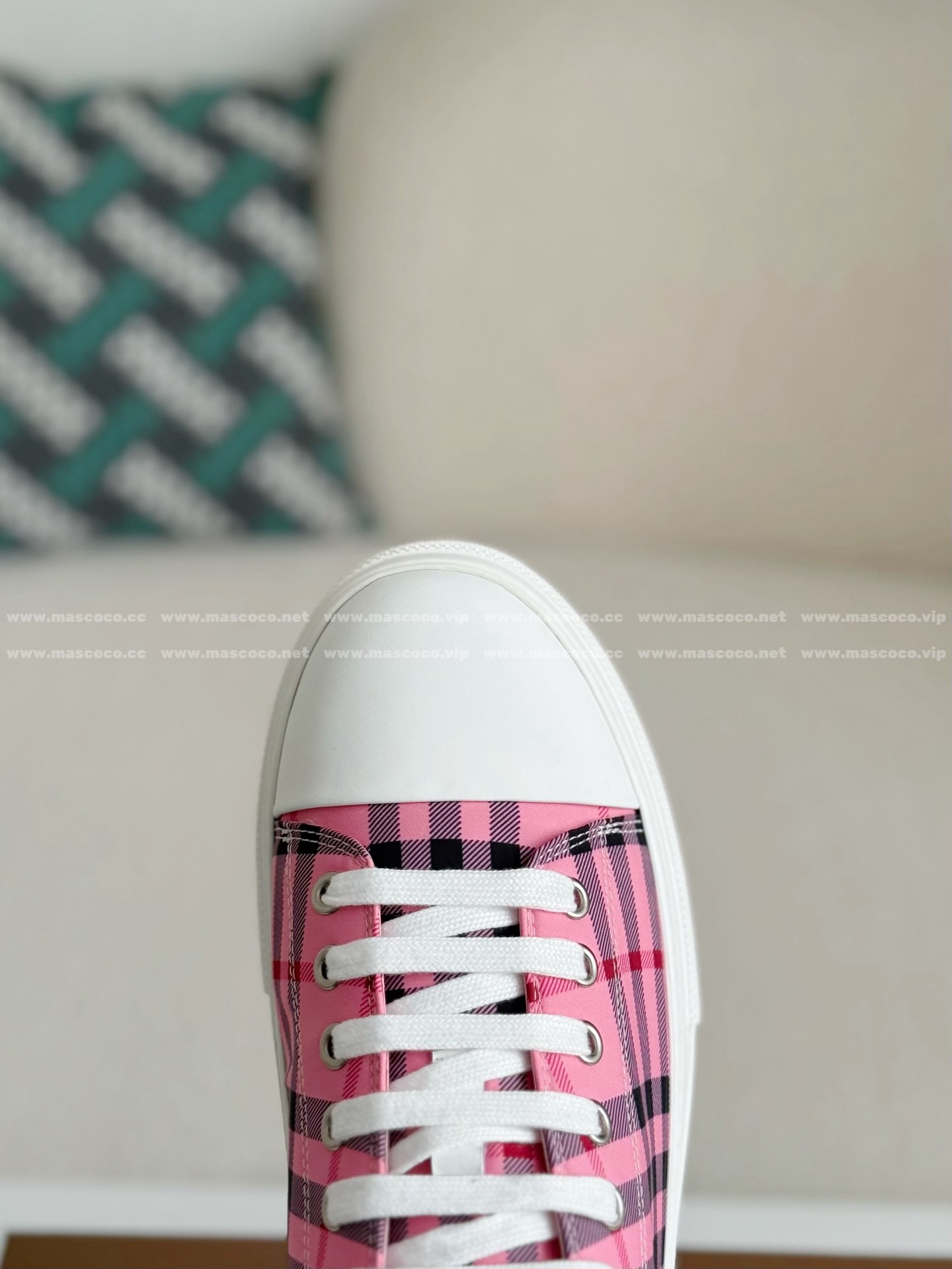 「#4832」Burberry Low Cut Casual Sports Shoes - Image 9