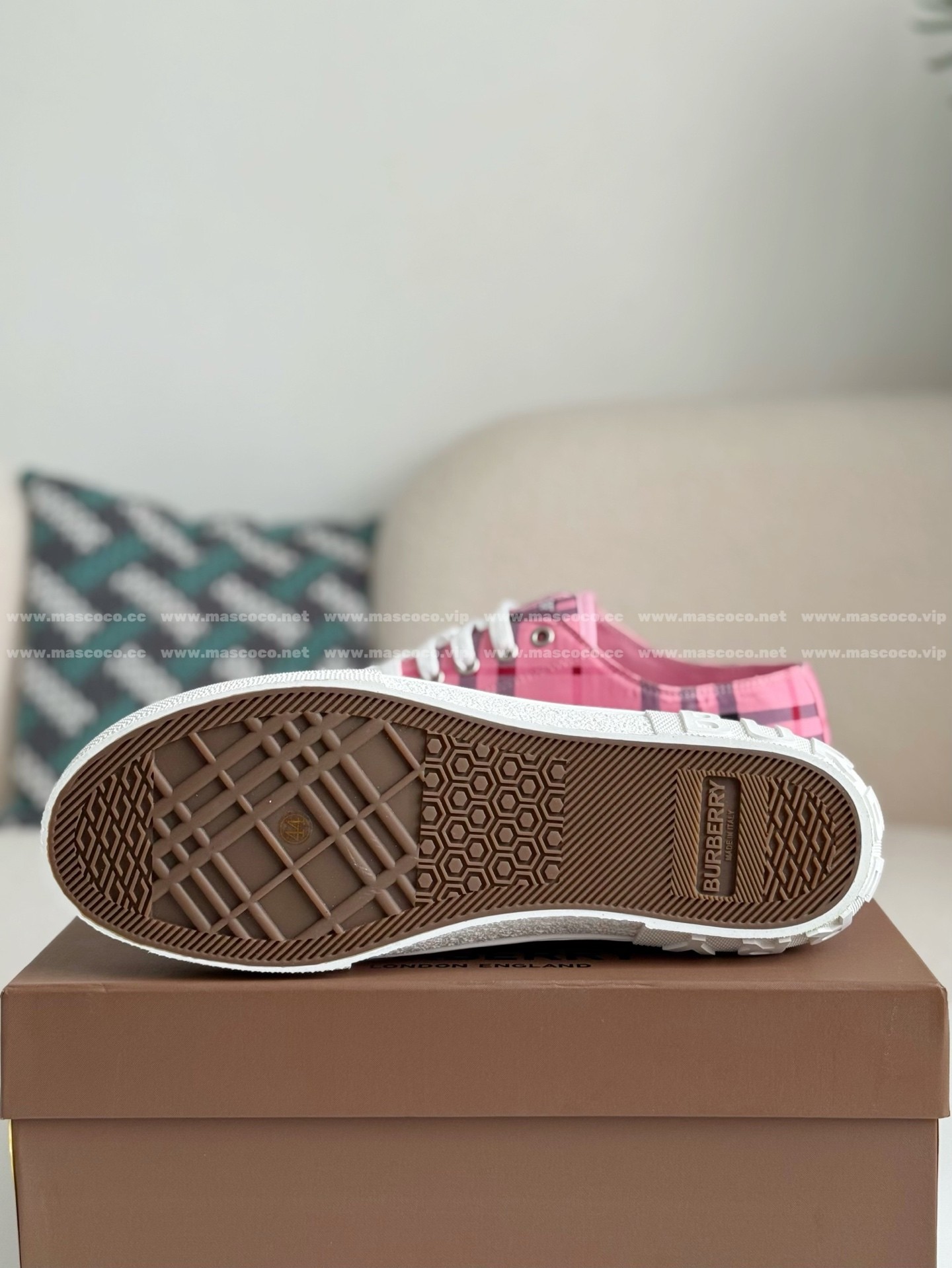 「#4832」Burberry Low Cut Casual Sports Shoes - Image 5