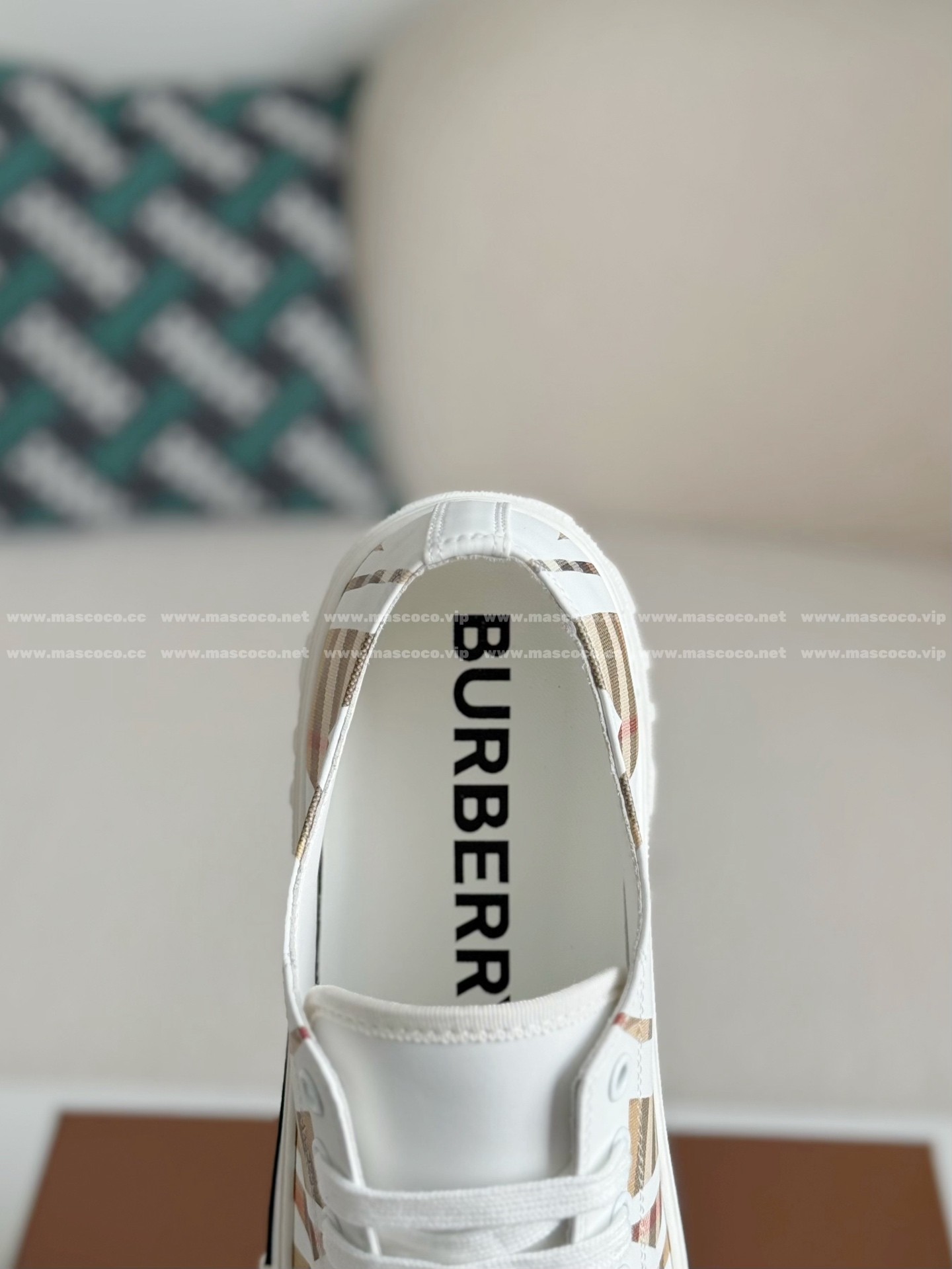 「#4833」Burberry Low Cut Casual Sports Shoes - Image 8