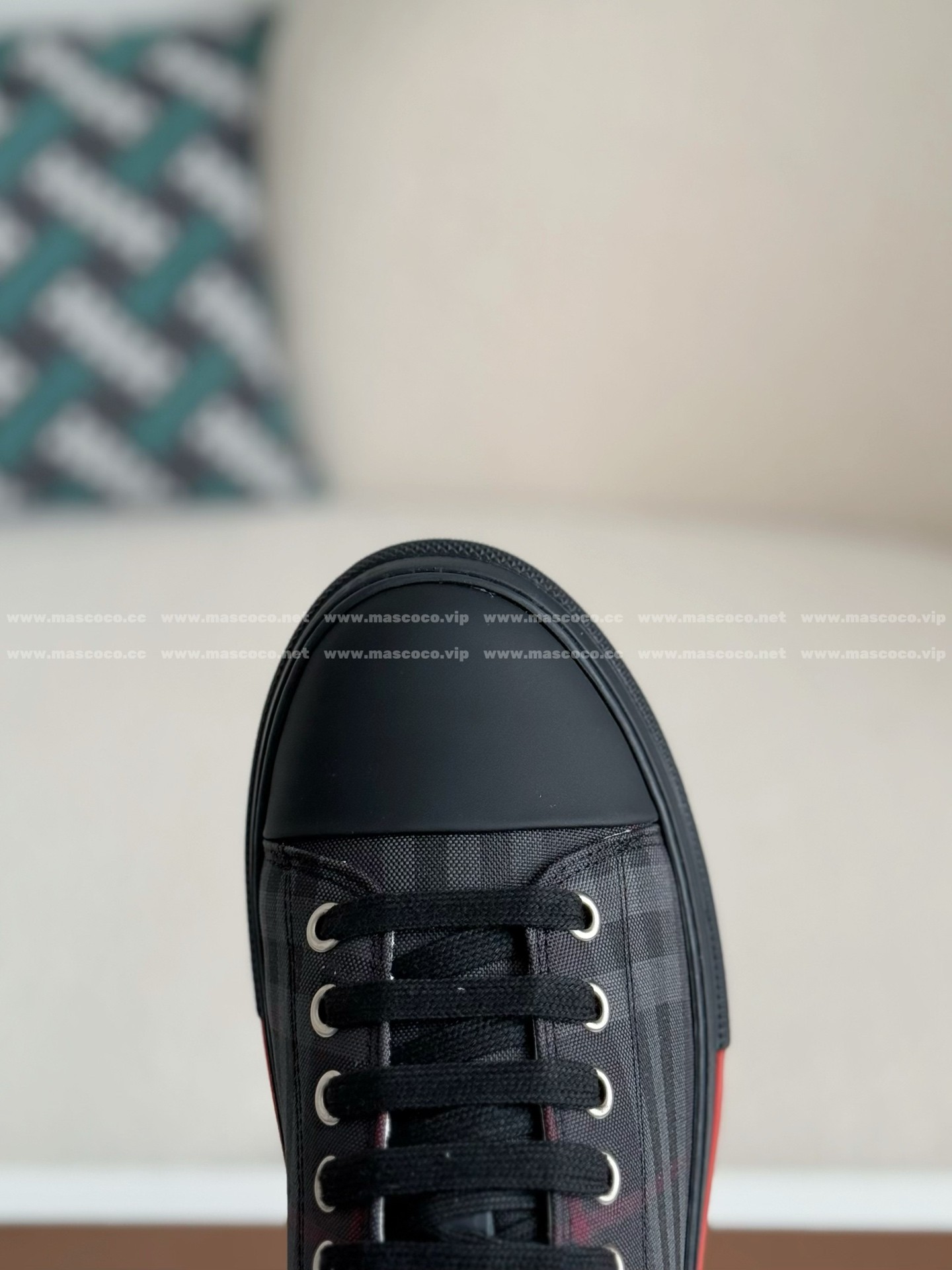 「#4835」Burberry Low Cut Casual Sports Shoes - Image 9