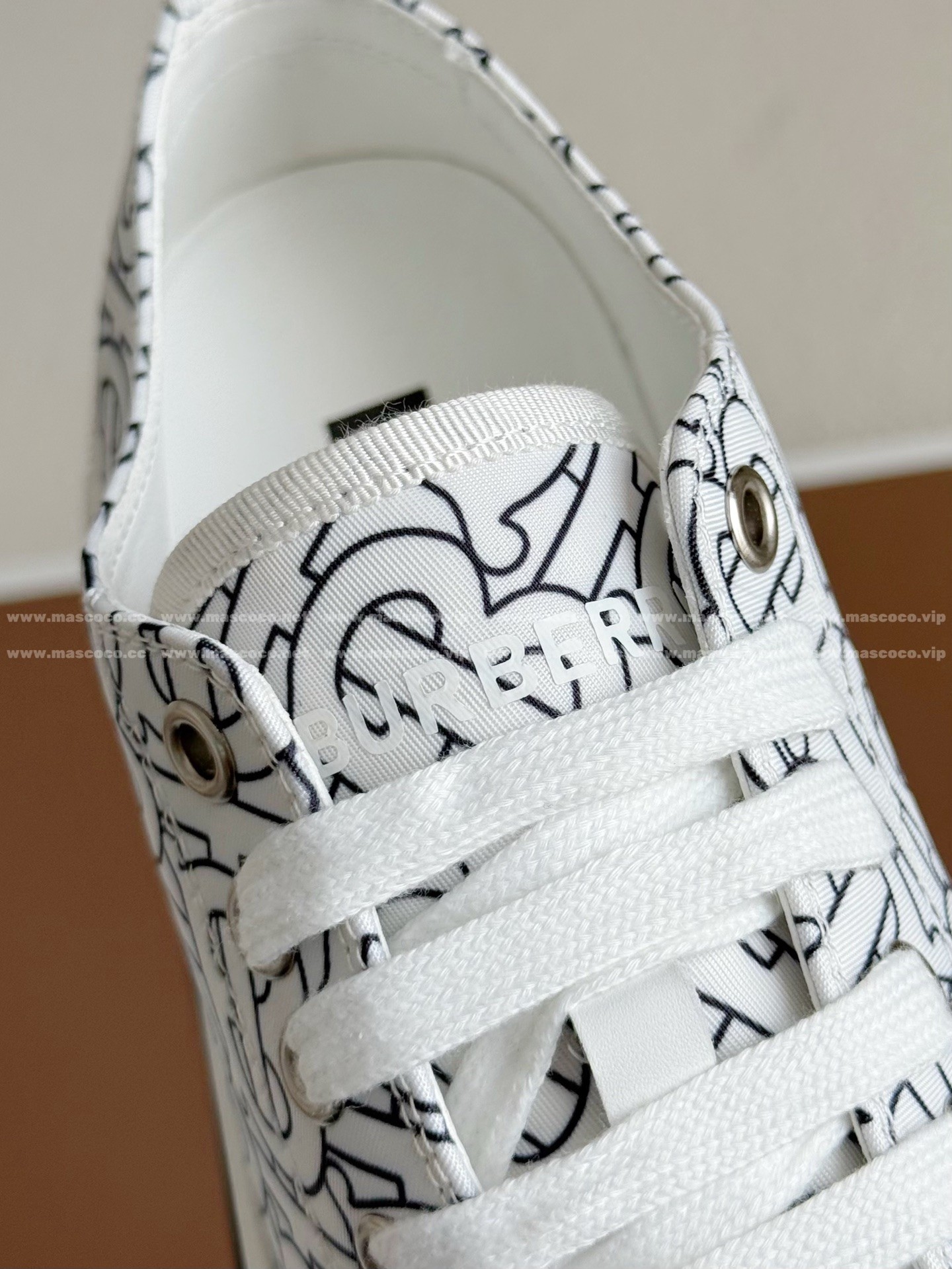 「#4836」Burberry Low Cut Casual Sports Shoes - Image 10