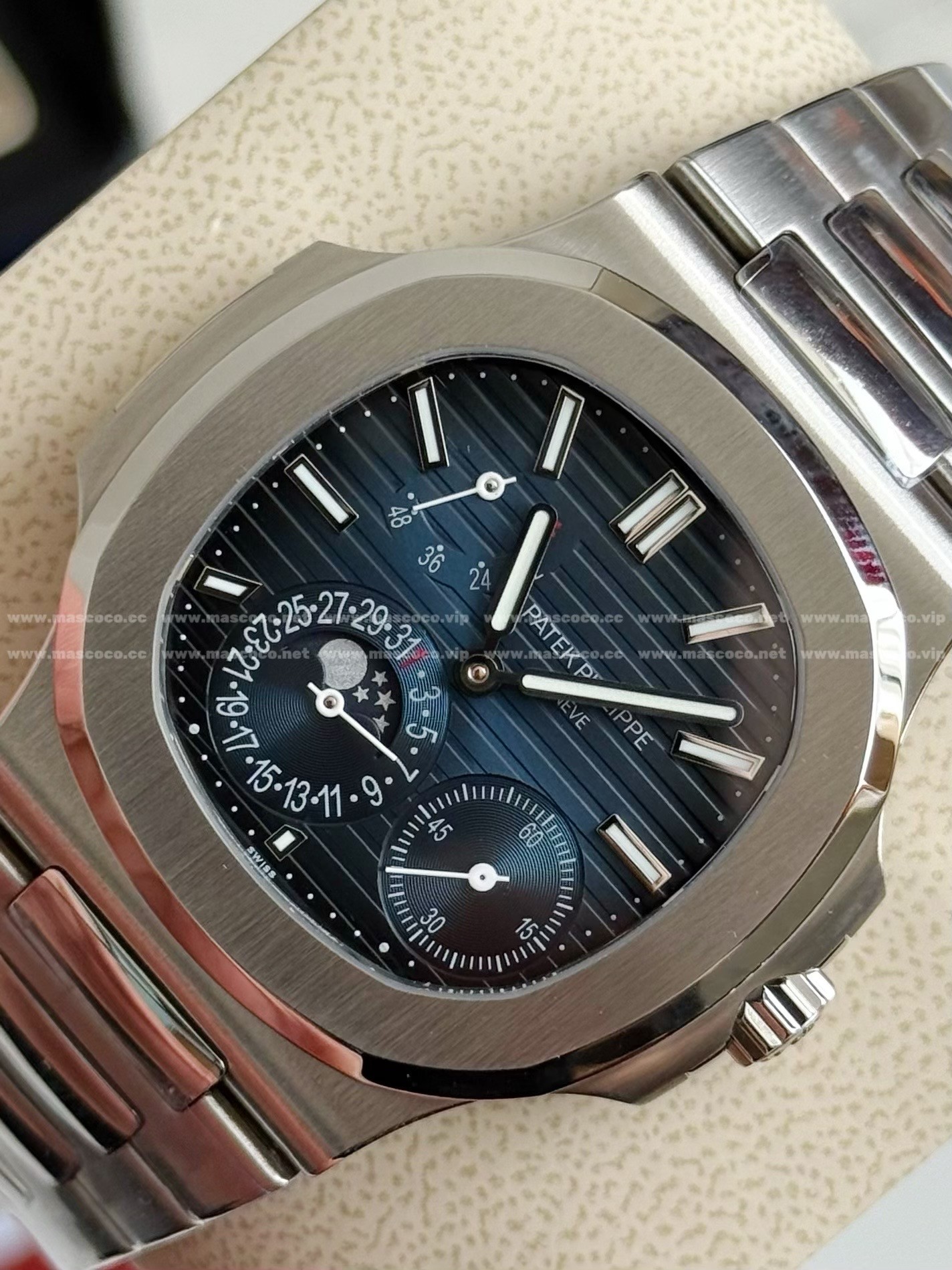 「#4837」PATEK PHILIPPE NAUTILUS SERIES WATCH,40MM - Image 6