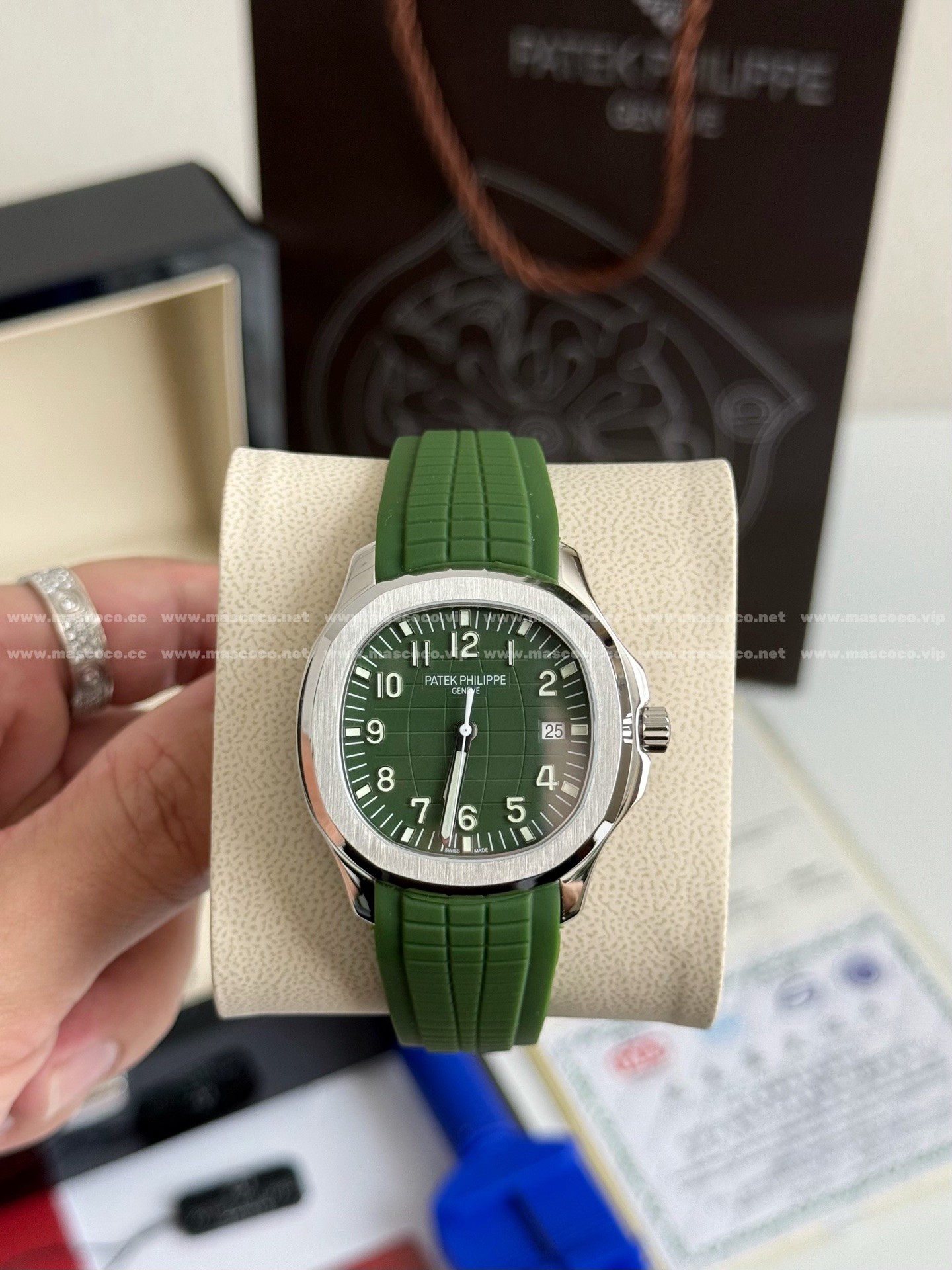 「#4838」PATEK PHILIPPE AQUANAUT SERIES 120-METER WATERPROOF WATCH,42.2MM - Image 4
