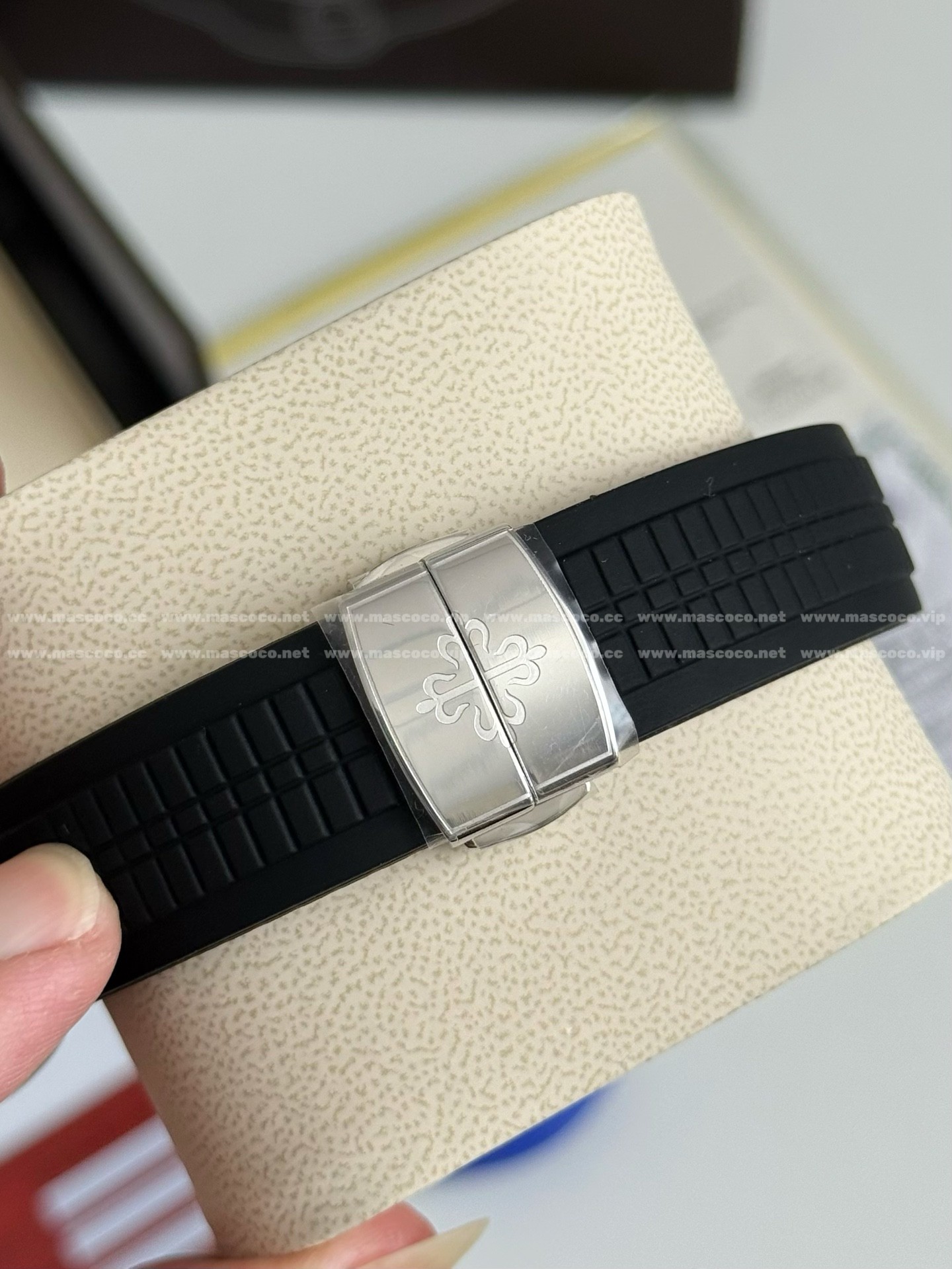 「#2586」PATEK PHILIPPE Custom Green Grenade 5167R Series Watch - Image 8