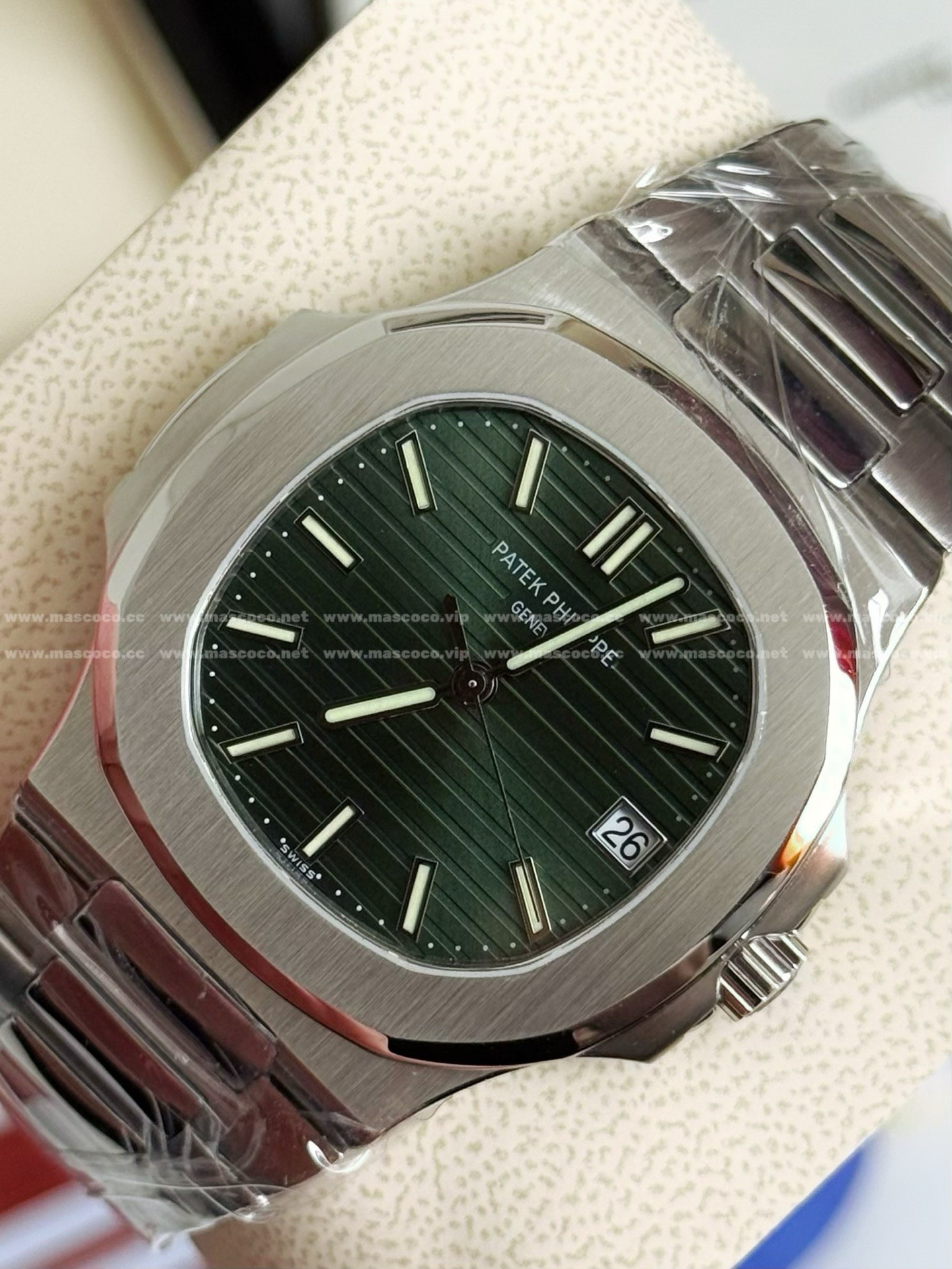 「#4842」PATEK PHILIPPE NAUTILUS SERIES WATCH,40MM - Image 6