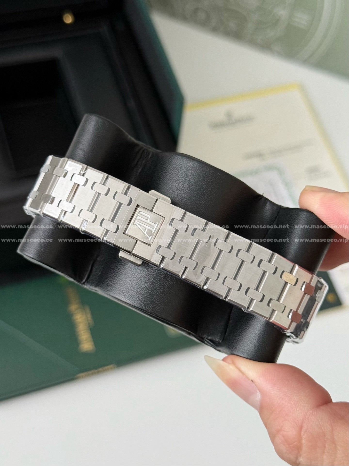 「#4852」Audemars Piguet Royal Oak Series Men's Watch 41mm - Image 9