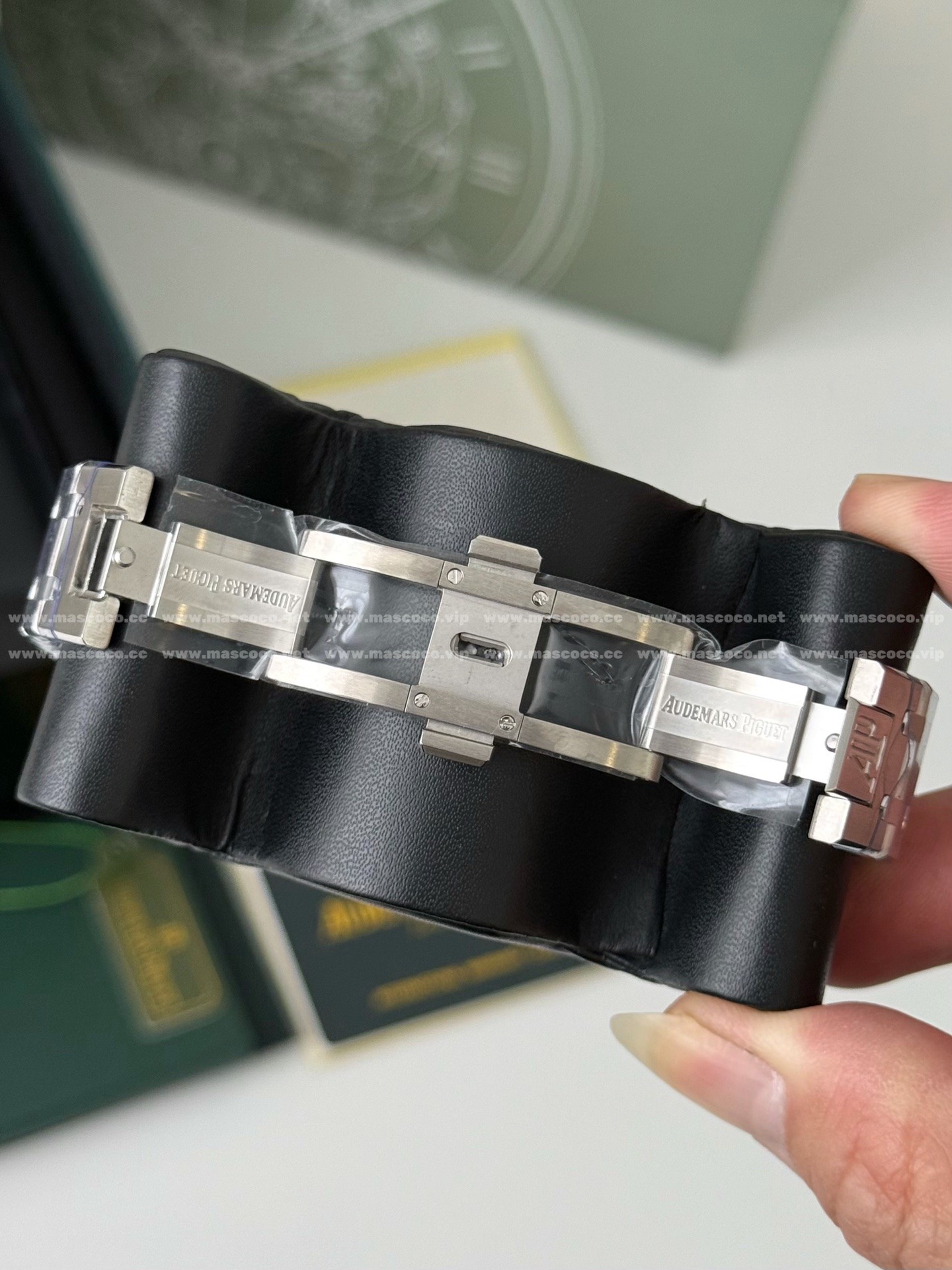 「#4858」Audemars Piguet Royal Oak Series Men's Watch 39mm - Image 10