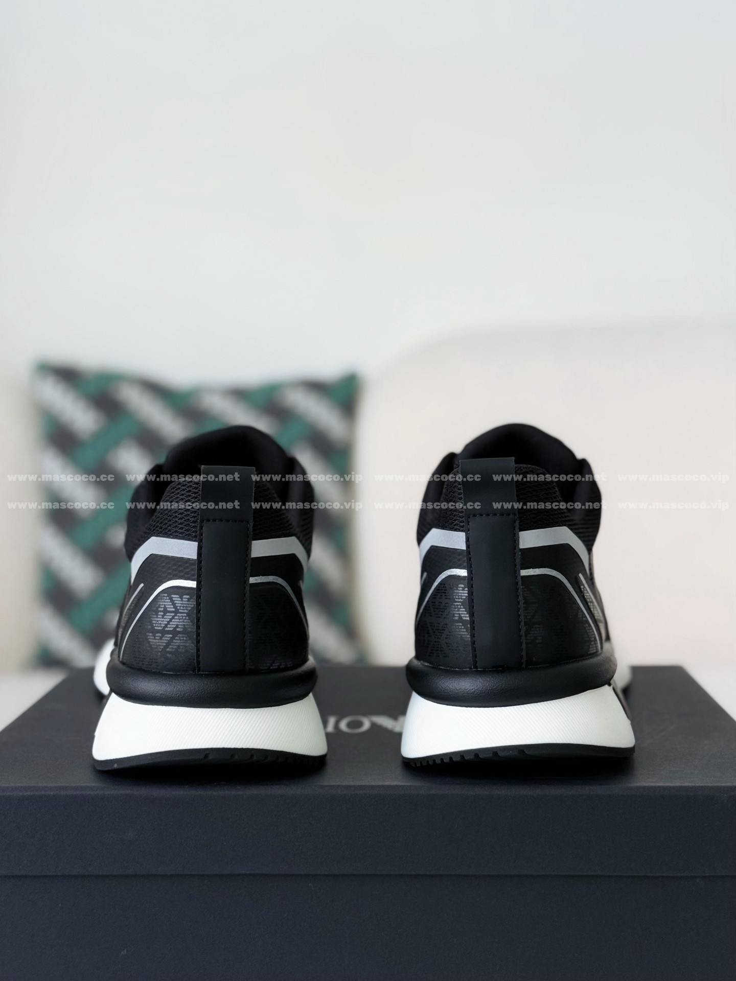 「#4910」EMPORIO ARMANI EAGLE MARK LOGO ATHLETIC SHOES - Image 3