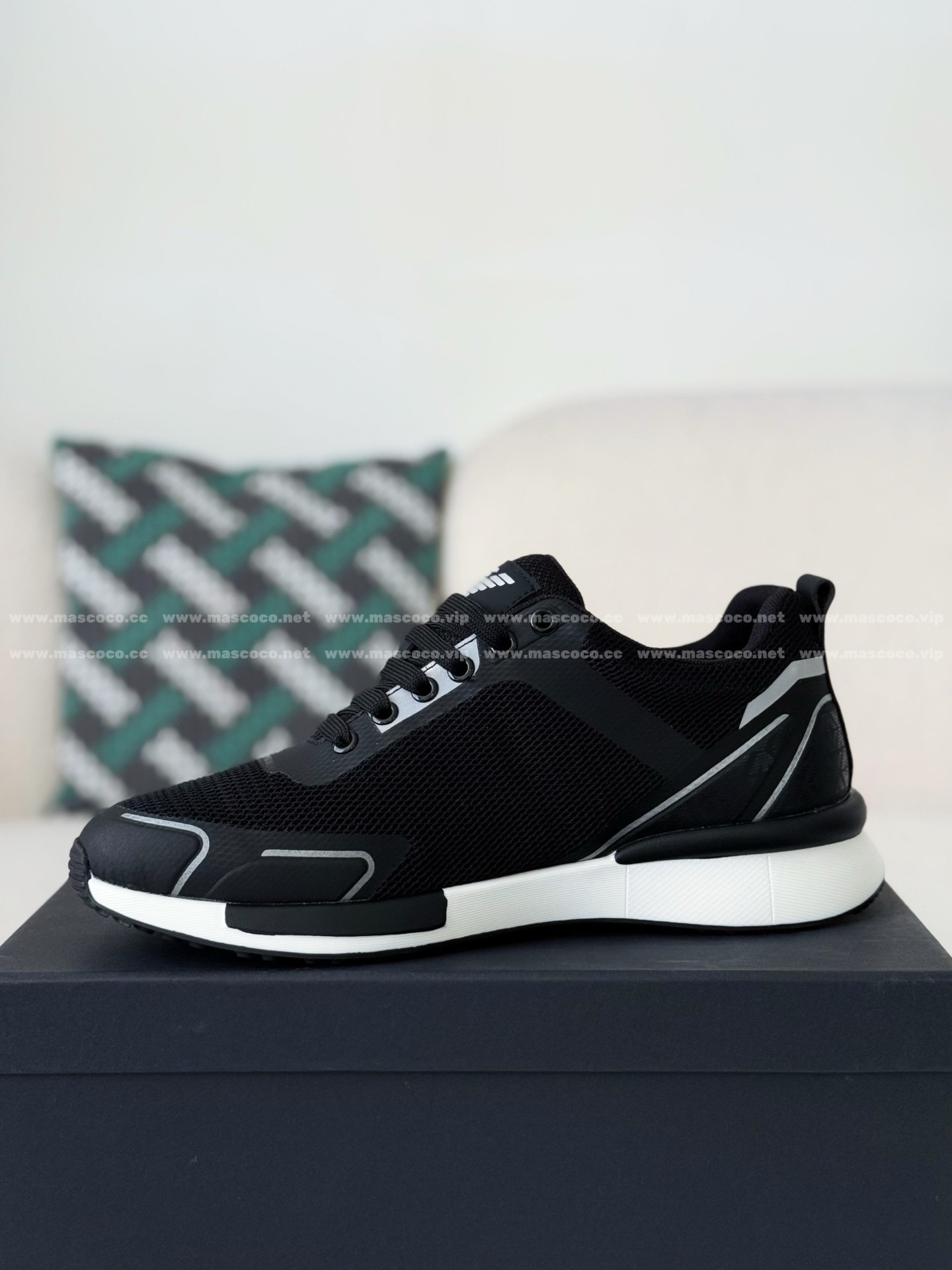 「#4910」EMPORIO ARMANI EAGLE MARK LOGO ATHLETIC SHOES - Image 4
