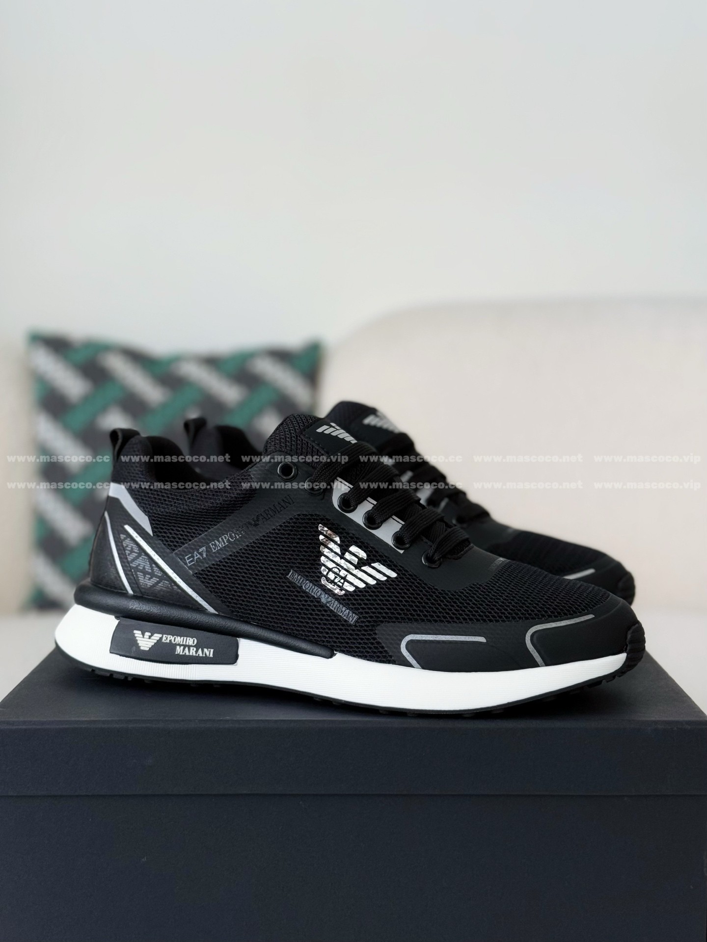 「#4910」EMPORIO ARMANI EAGLE MARK LOGO ATHLETIC SHOES - Image 2