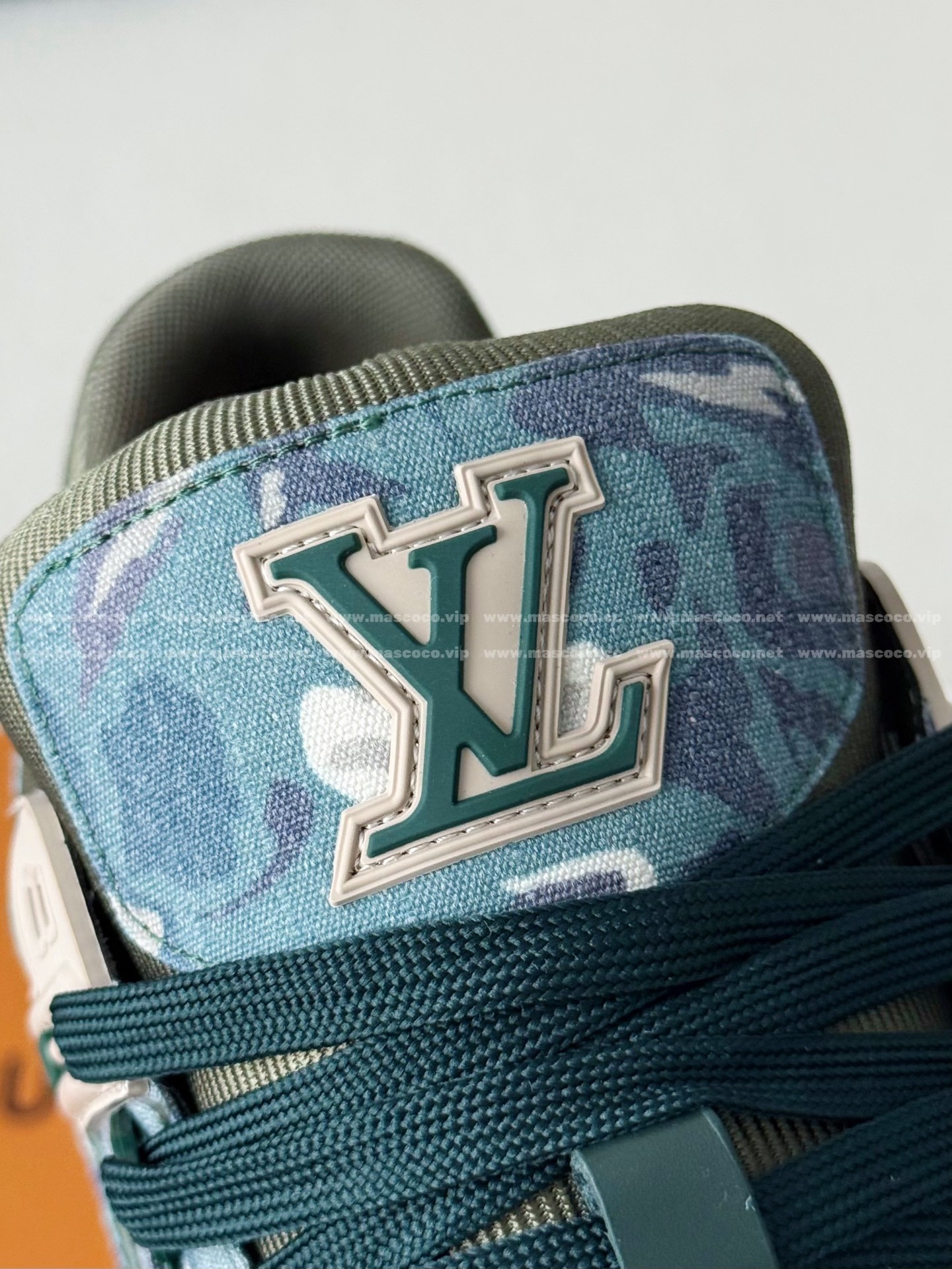「#4930」LOUIS VUITTON x NIGO JOINT MODEL TRAINER FW25 SNEAKERS - Image 10
