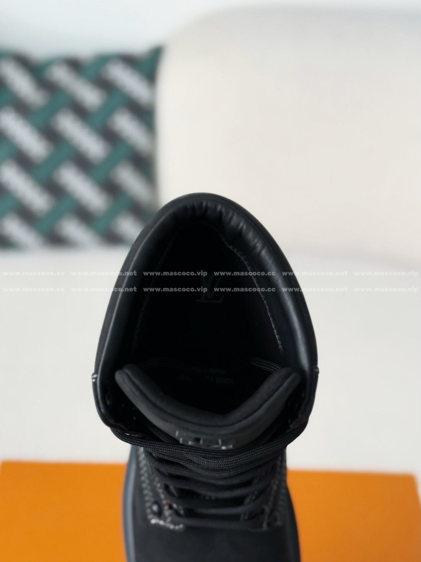 「#5026」LOUIS VUITTON RANGER LEATHER ANKLE BOOTS - Image 8