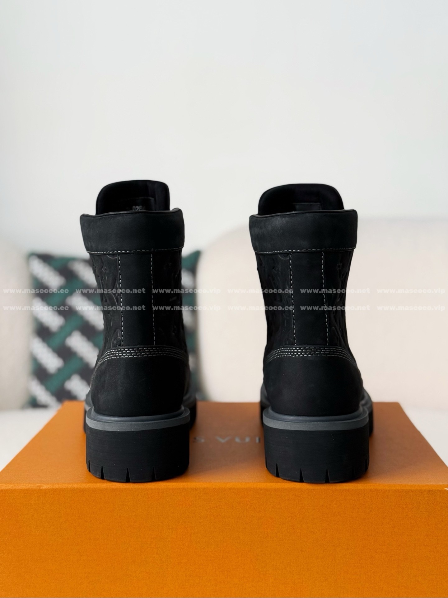「#5026」LOUIS VUITTON RANGER LEATHER ANKLE BOOTS - Image 3