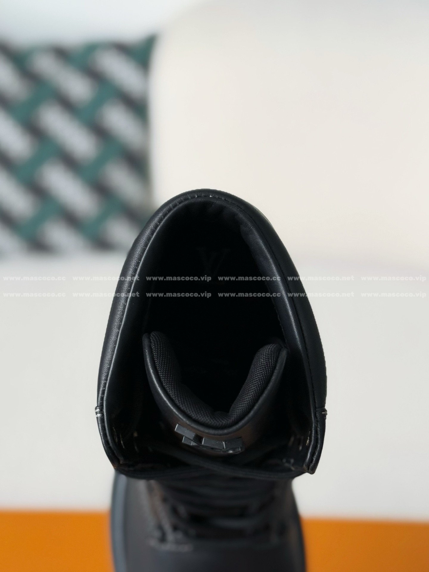 「#5027」LOUIS VUITTON RANGER LEATHER ANKLE BOOTS - Image 8