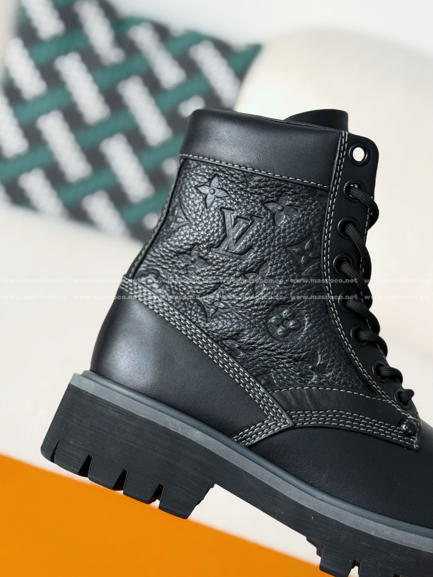 「#5027」LOUIS VUITTON RANGER LEATHER ANKLE BOOTS - Image 7