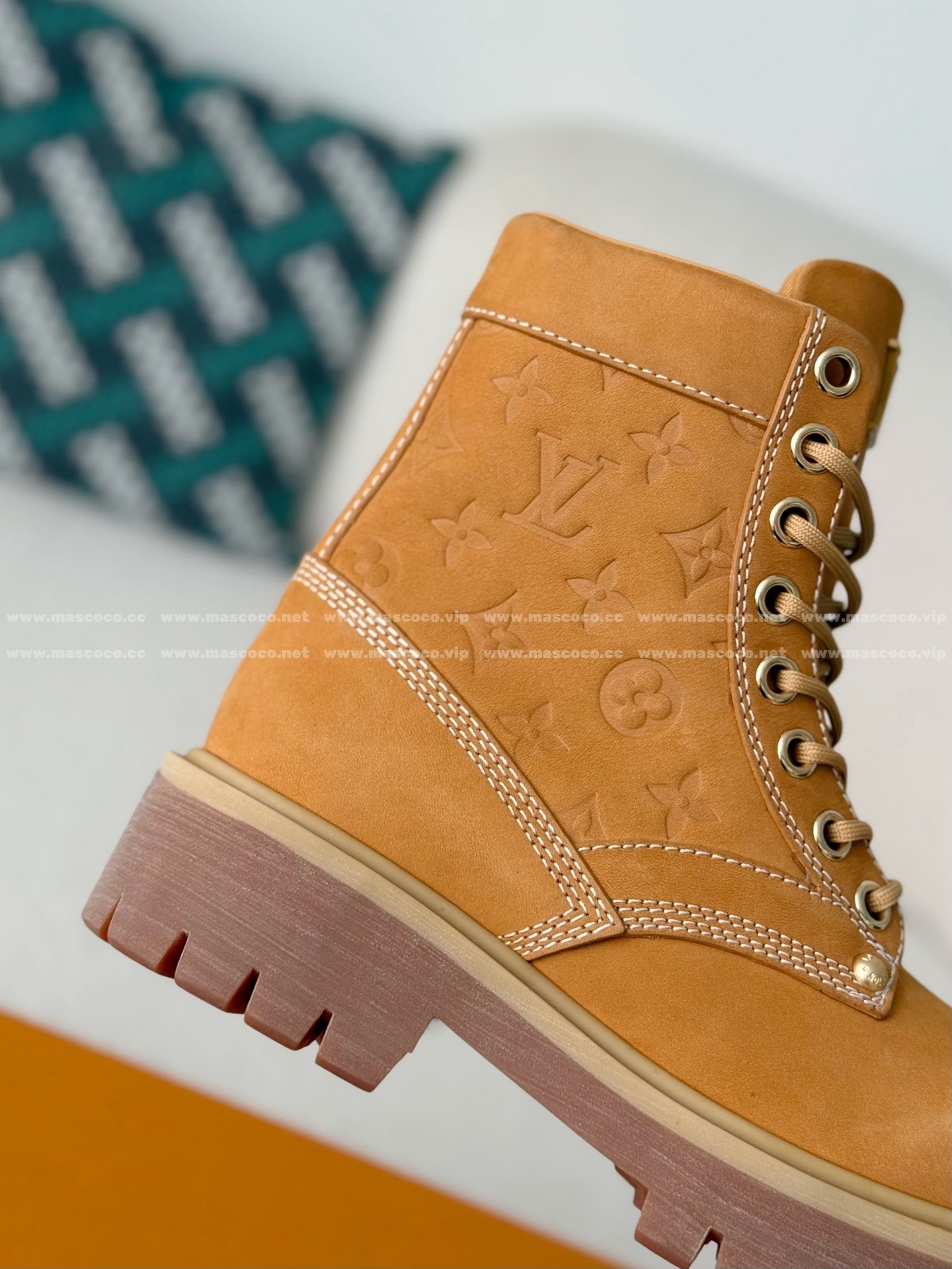 「#5029」LOUIS VUITTON RANGER LEATHER ANKLE BOOTS - Image 7
