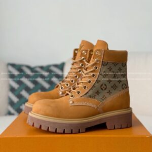 「#5030」LOUIS VUITTON RANGER LEATHER ANKLE BOOTS