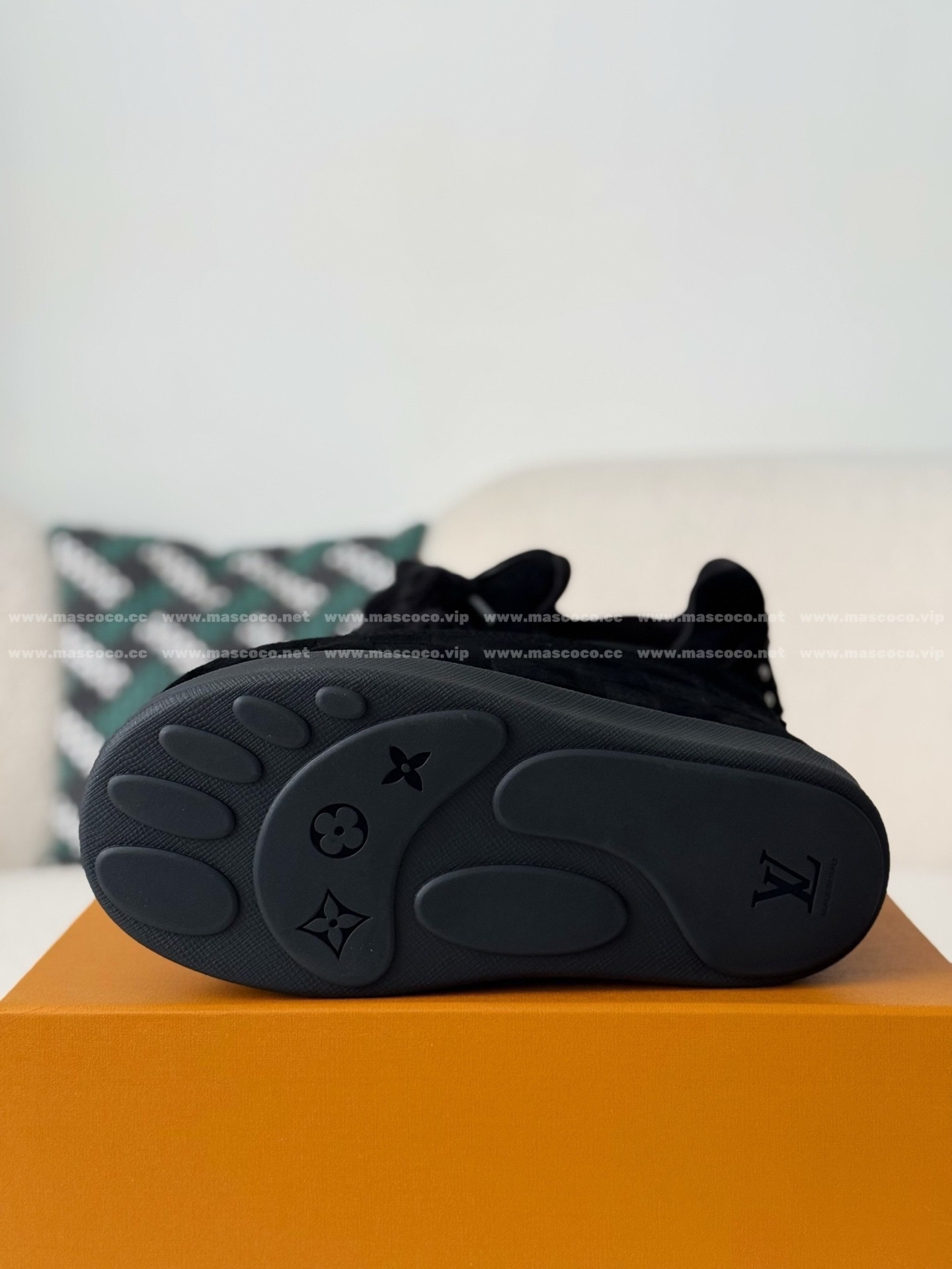 「#5055」LOUIS VUITTON x NIGO FW25 SUEDE LEATHER ROUND-TOED SNOW BOOTS - Image 5