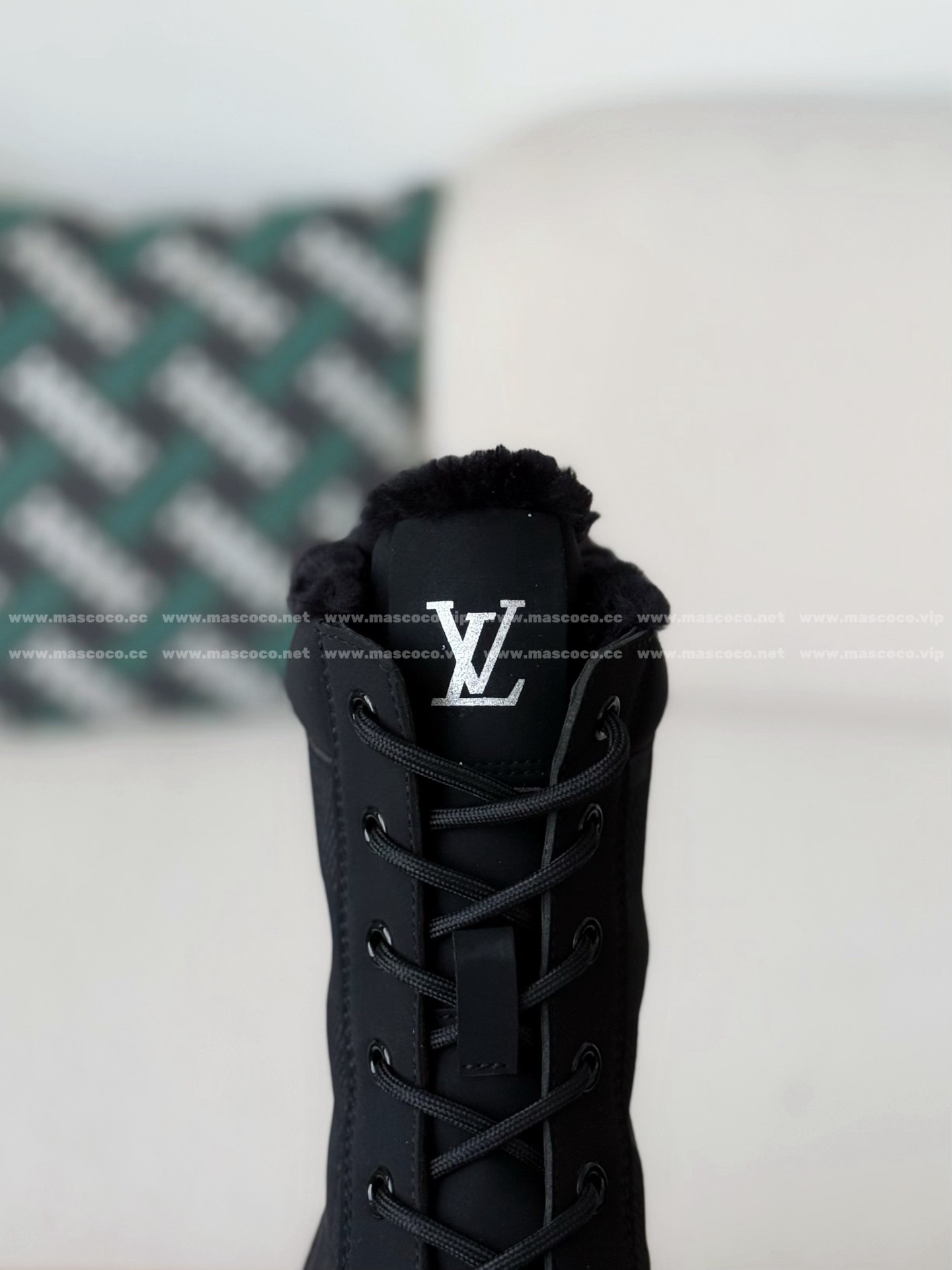 「#5175」LOUIS VUITTON RANGER LEATHER ANKLE BOOTS - Image 9
