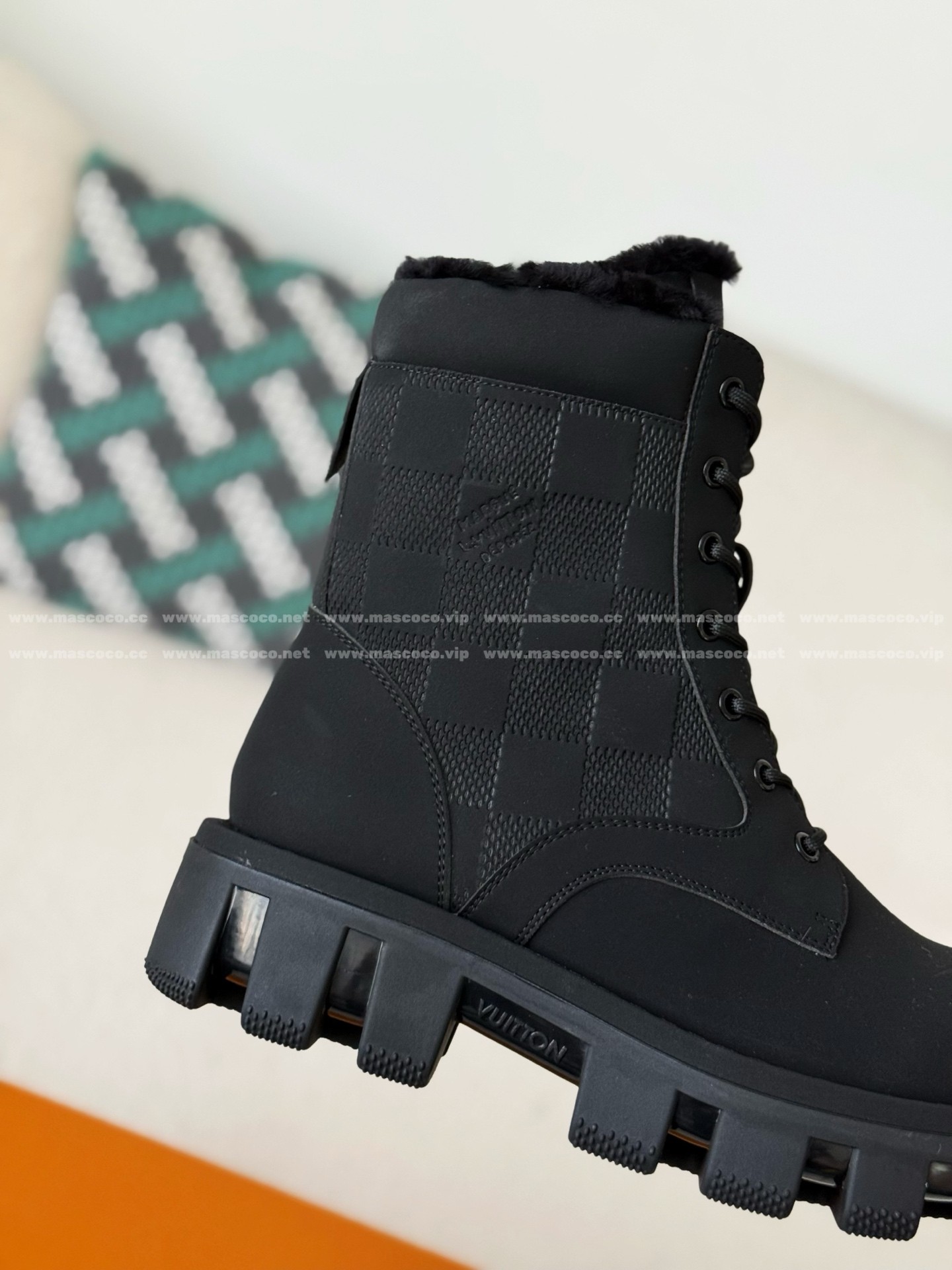 「#5175」LOUIS VUITTON RANGER LEATHER ANKLE BOOTS - Image 7