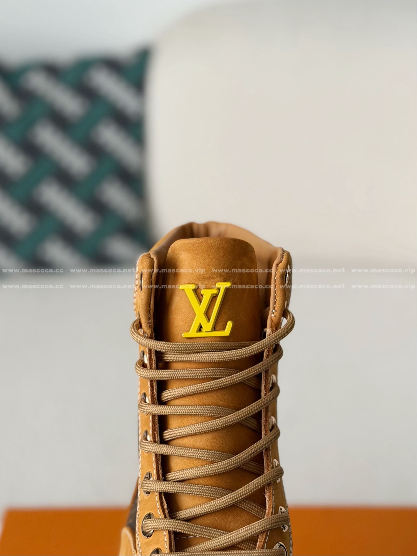 「#5228」LOUIS VUITTON RANGER LEATHER ANKLE BOOTS - Image 9