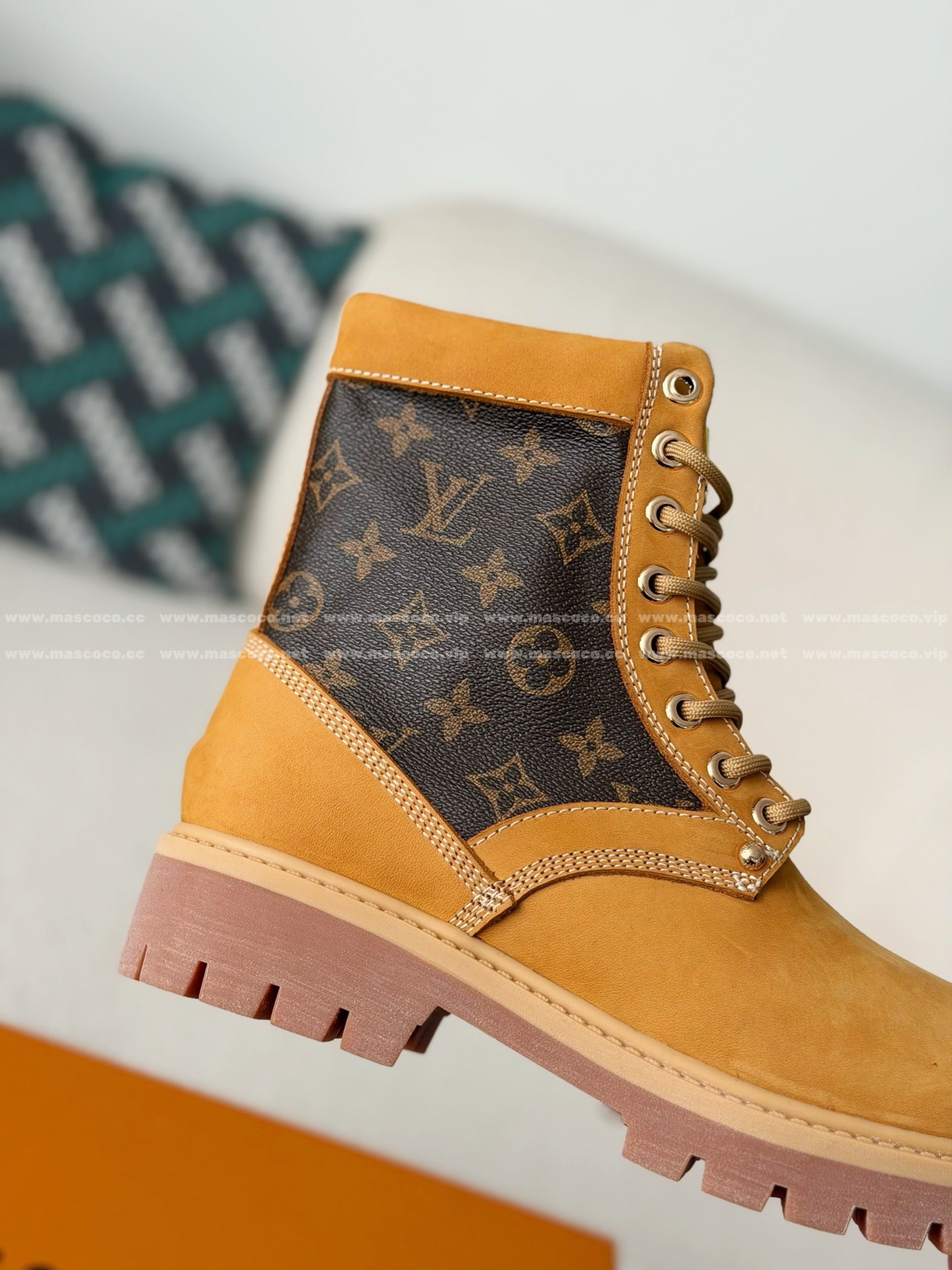 「#5228」LOUIS VUITTON RANGER LEATHER ANKLE BOOTS - Image 7