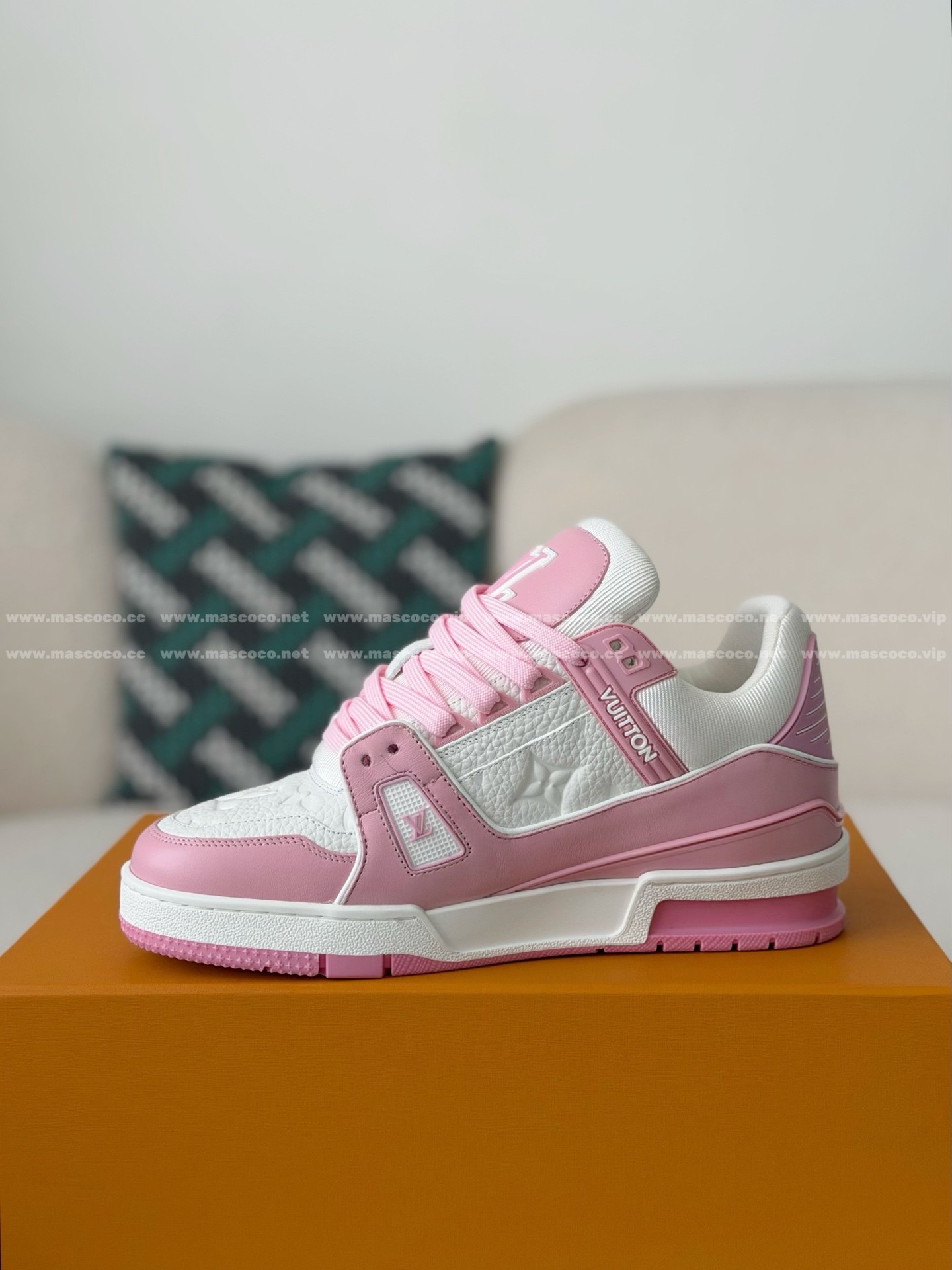 「#130」LOUIS VUITTON TRAINER SNEAKERS - Image 4