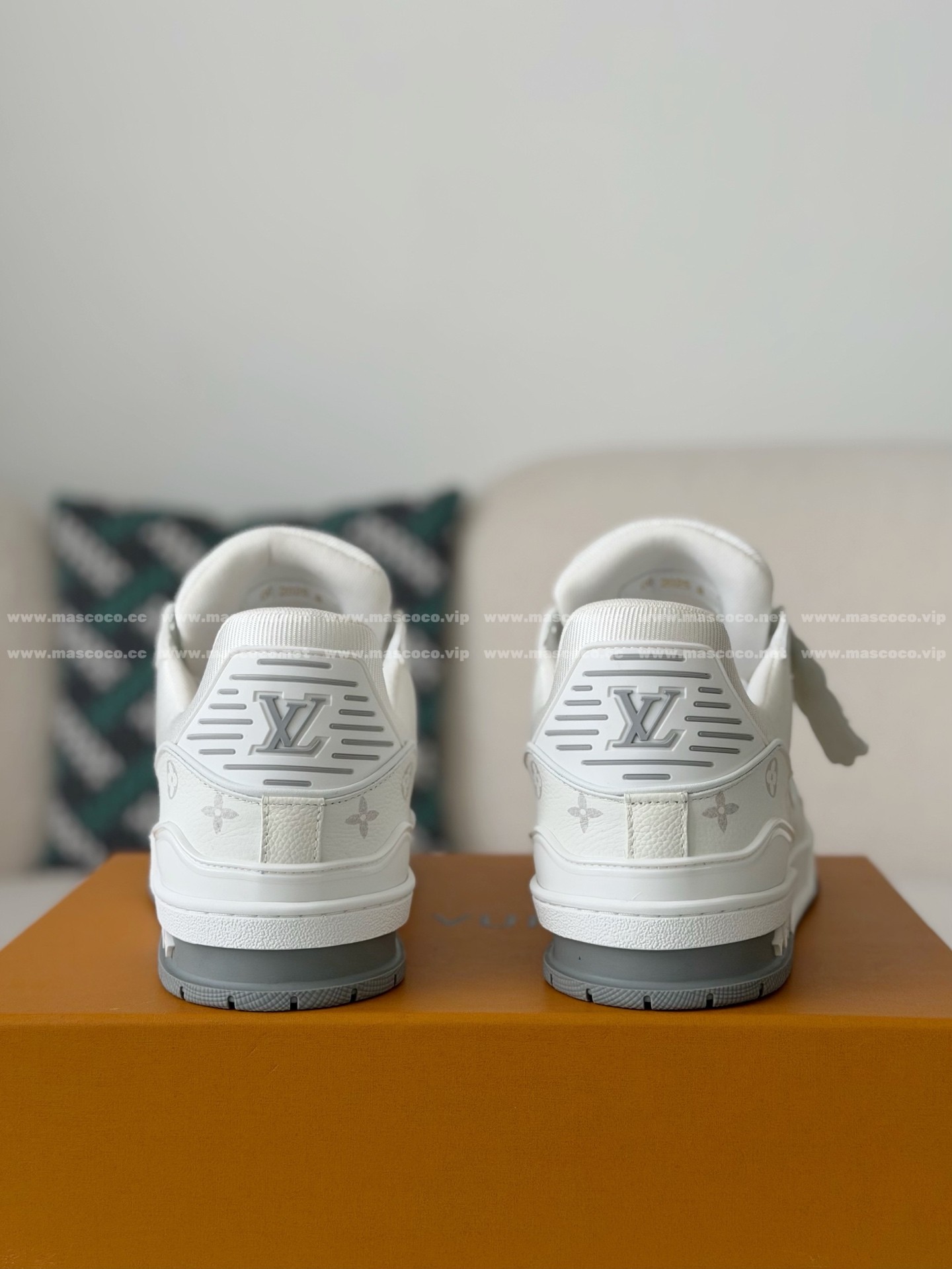 「#5297」LOUIS VUITTON TRAINER VISIONARY JOURNEY LIMITED TAG SNEAKERS - Image 3