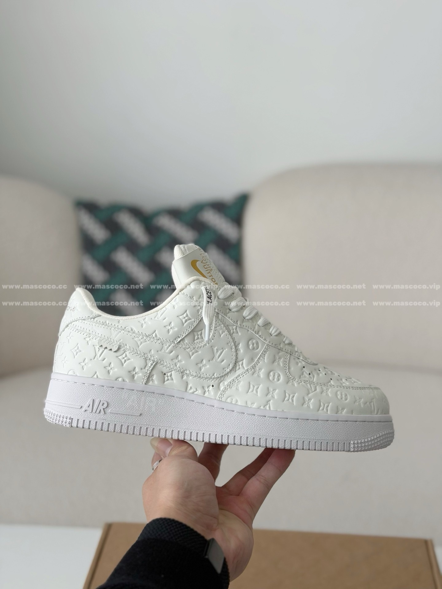 「#31」LOUIS VUITTON X NIKE AIR FORCE 1 SNEAKERS - Image 6