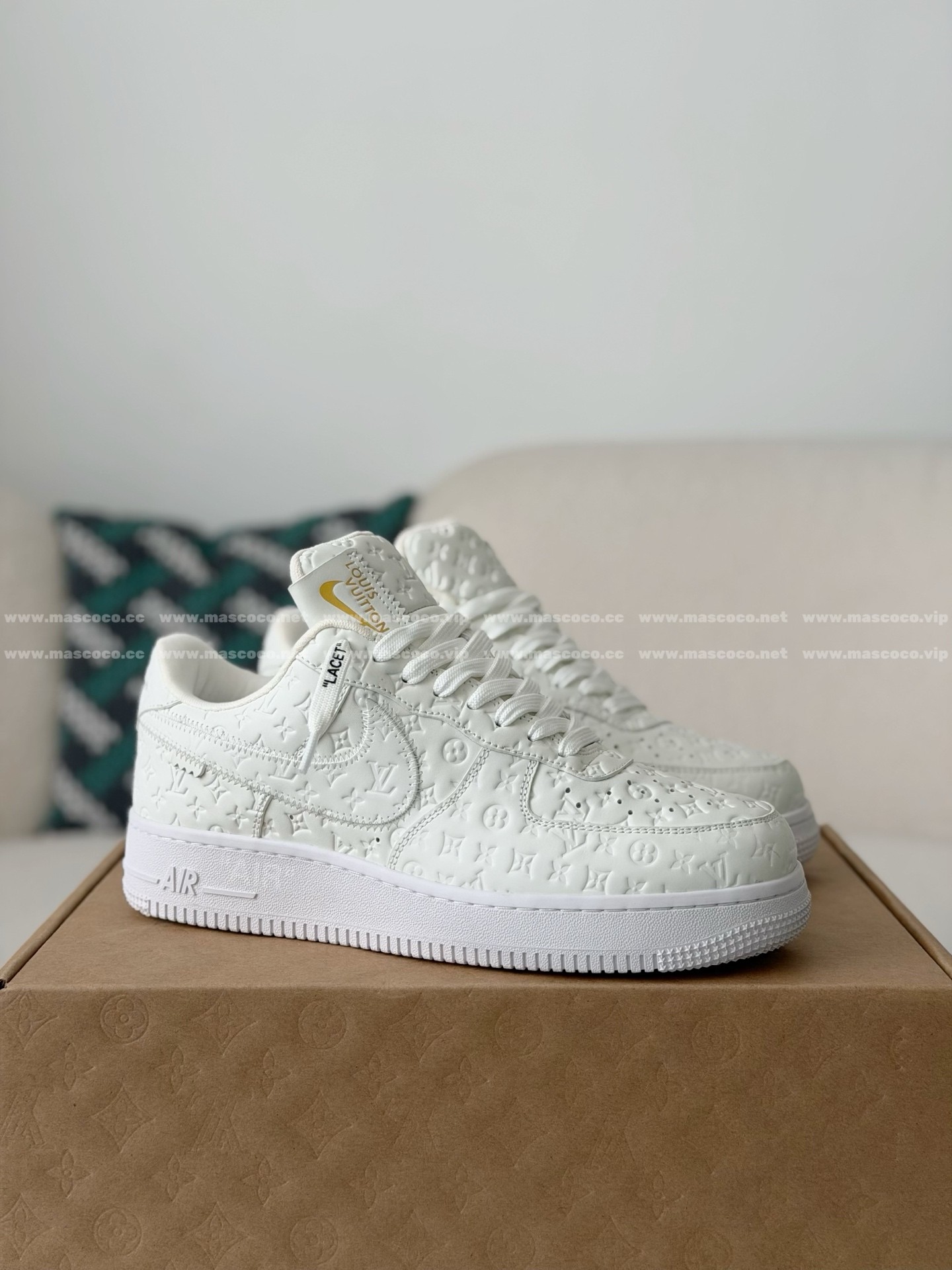「#31」LOUIS VUITTON X NIKE AIR FORCE 1 SNEAKERS - Image 2
