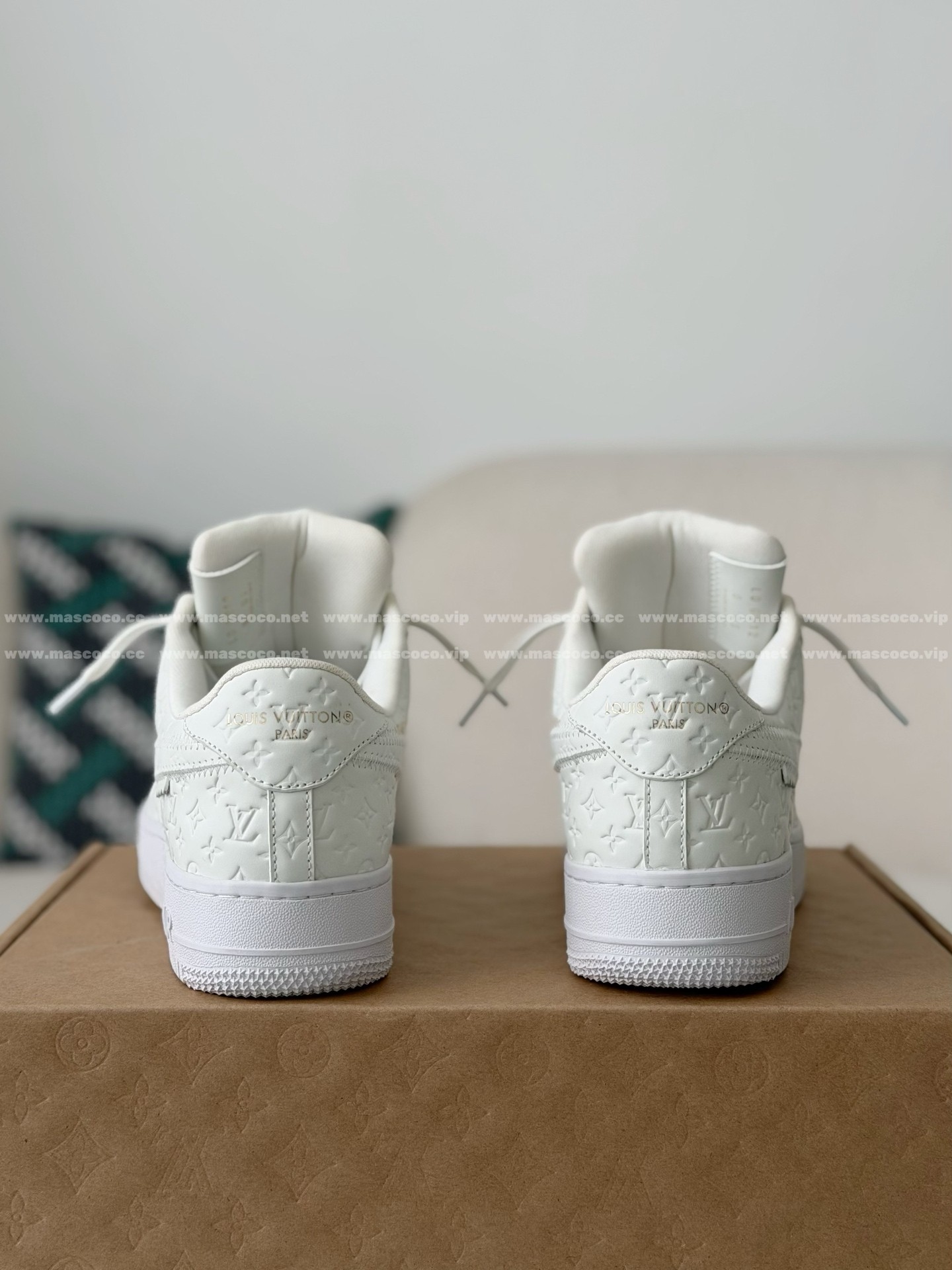 「#31」LOUIS VUITTON X NIKE AIR FORCE 1 SNEAKERS - Image 3