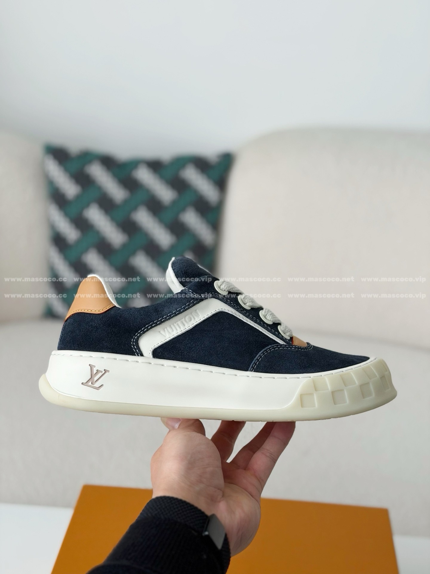 「#5382」LOUIS VUITTON TILTED CANVAS LEATHER BOARD SHOES - Image 6