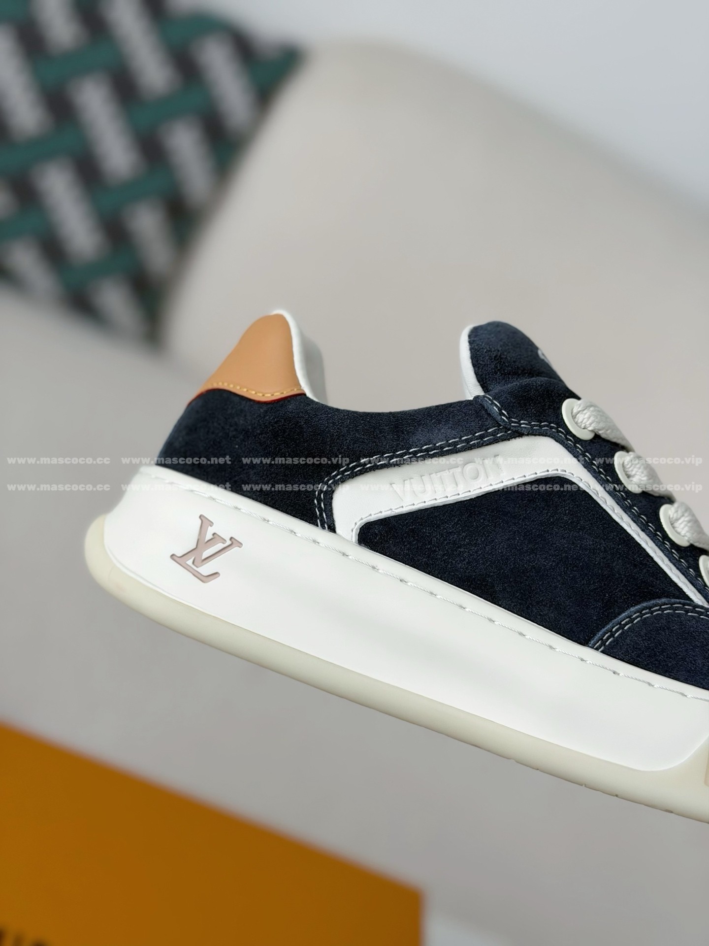 「#5382」LOUIS VUITTON TILTED CANVAS LEATHER BOARD SHOES - Image 7
