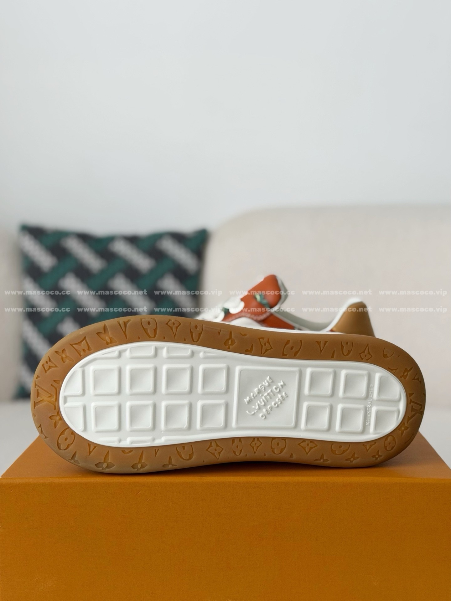 「#5383」LOUIS VUITTON TILTED CANVAS LEATHER BOARD SHOES - Image 5