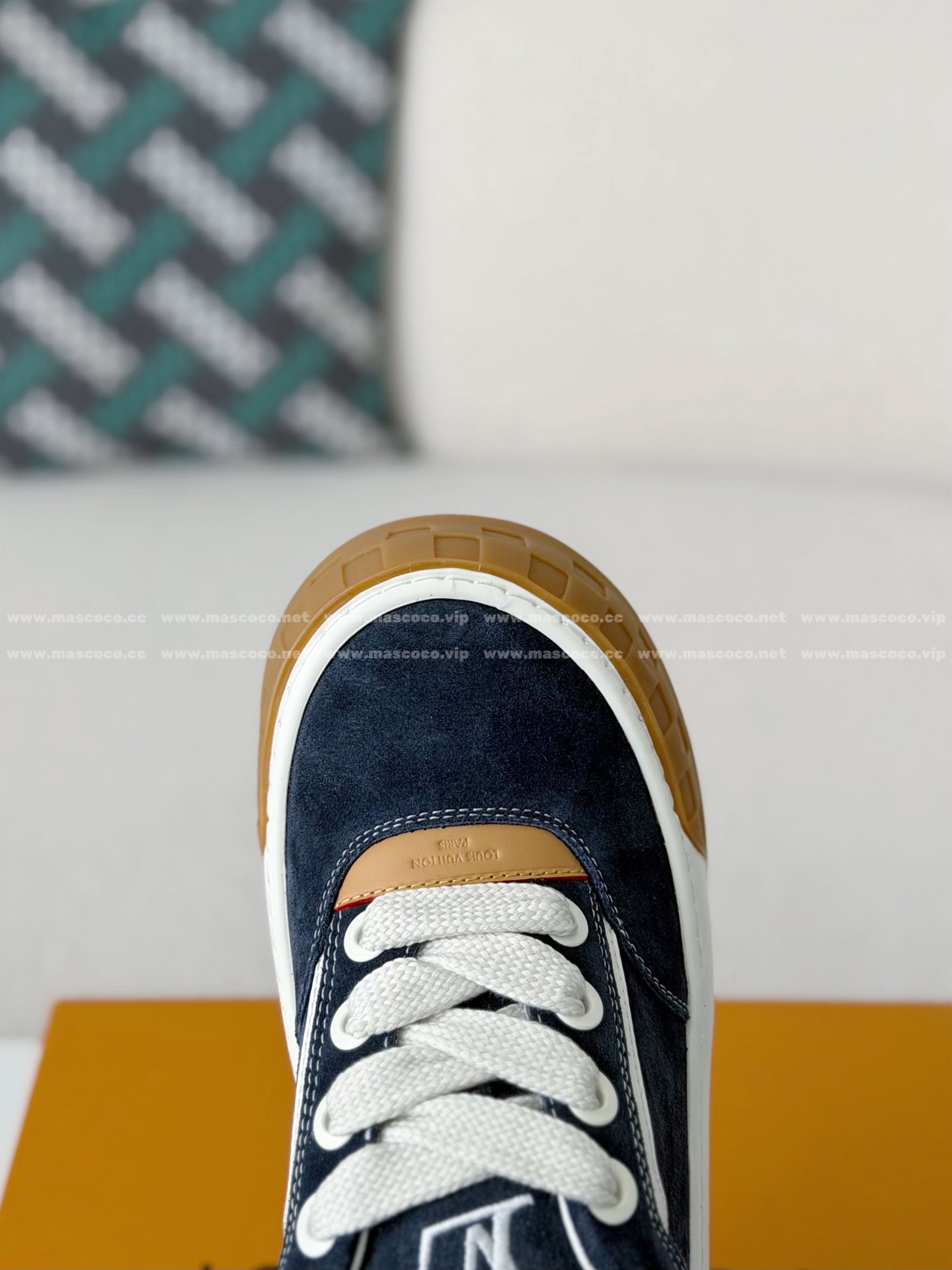 「#5385」LOUIS VUITTON TILTED CANVAS LEATHER BOARD SHOES - Image 9