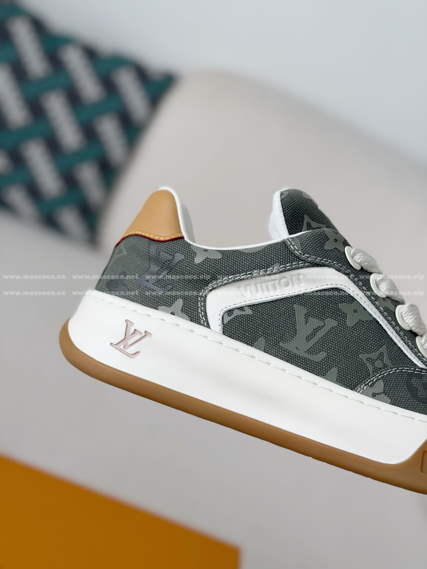 「#5387」LOUIS VUITTON TILTED CANVAS LEATHER BOARD SHOES - Image 7