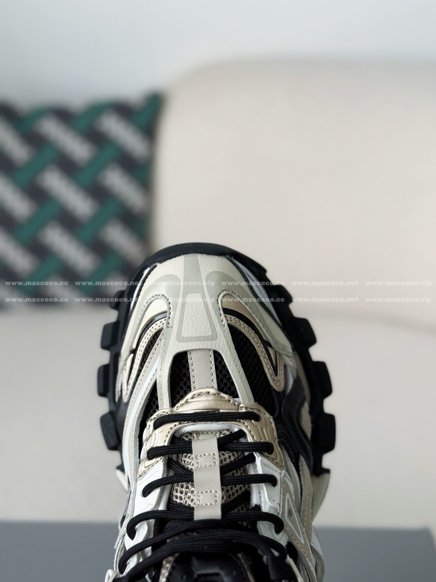 「#5495」「#1624」Balenciaga Runner Sneakers - Image 9
