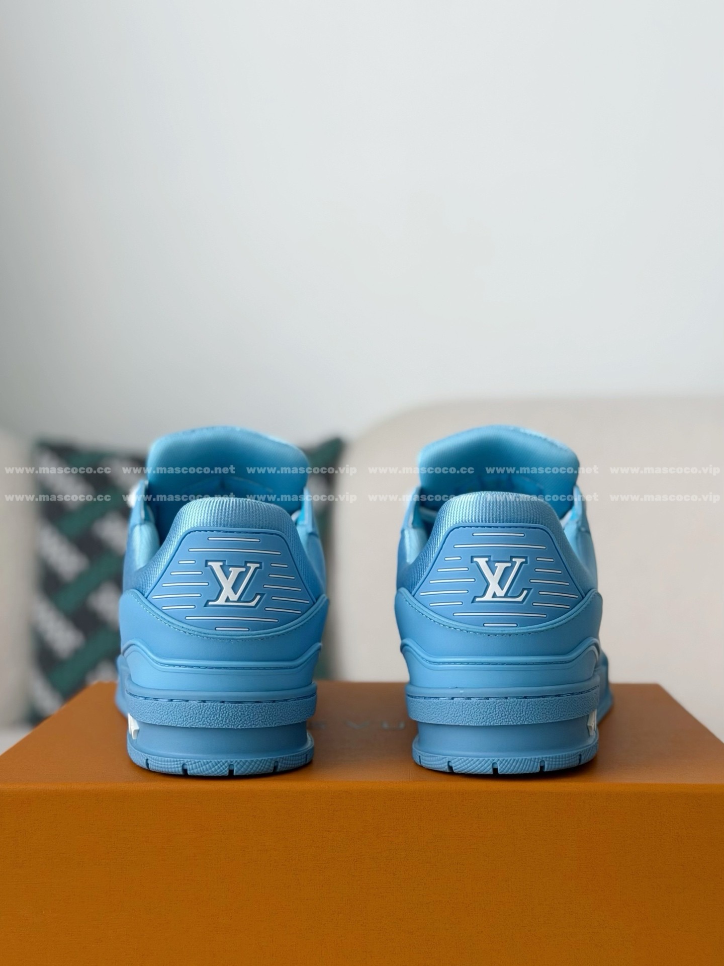 「#313」LOUIS VUITTON TRAINER SNEAKERS - Image 3