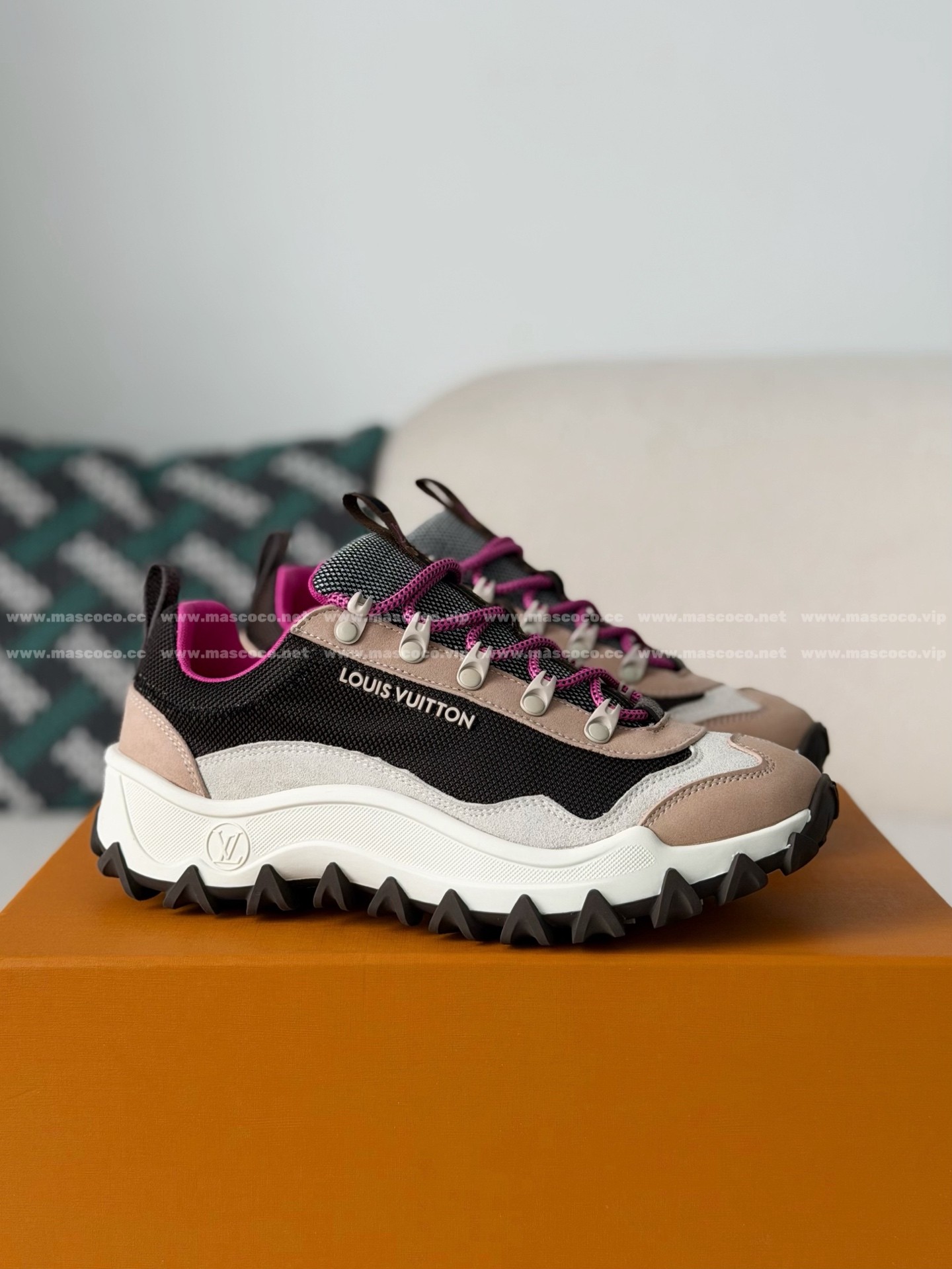 「#5639」LOUIS VUITTON ROSSYRUSH XPLORER SNEAKERS - Image 2