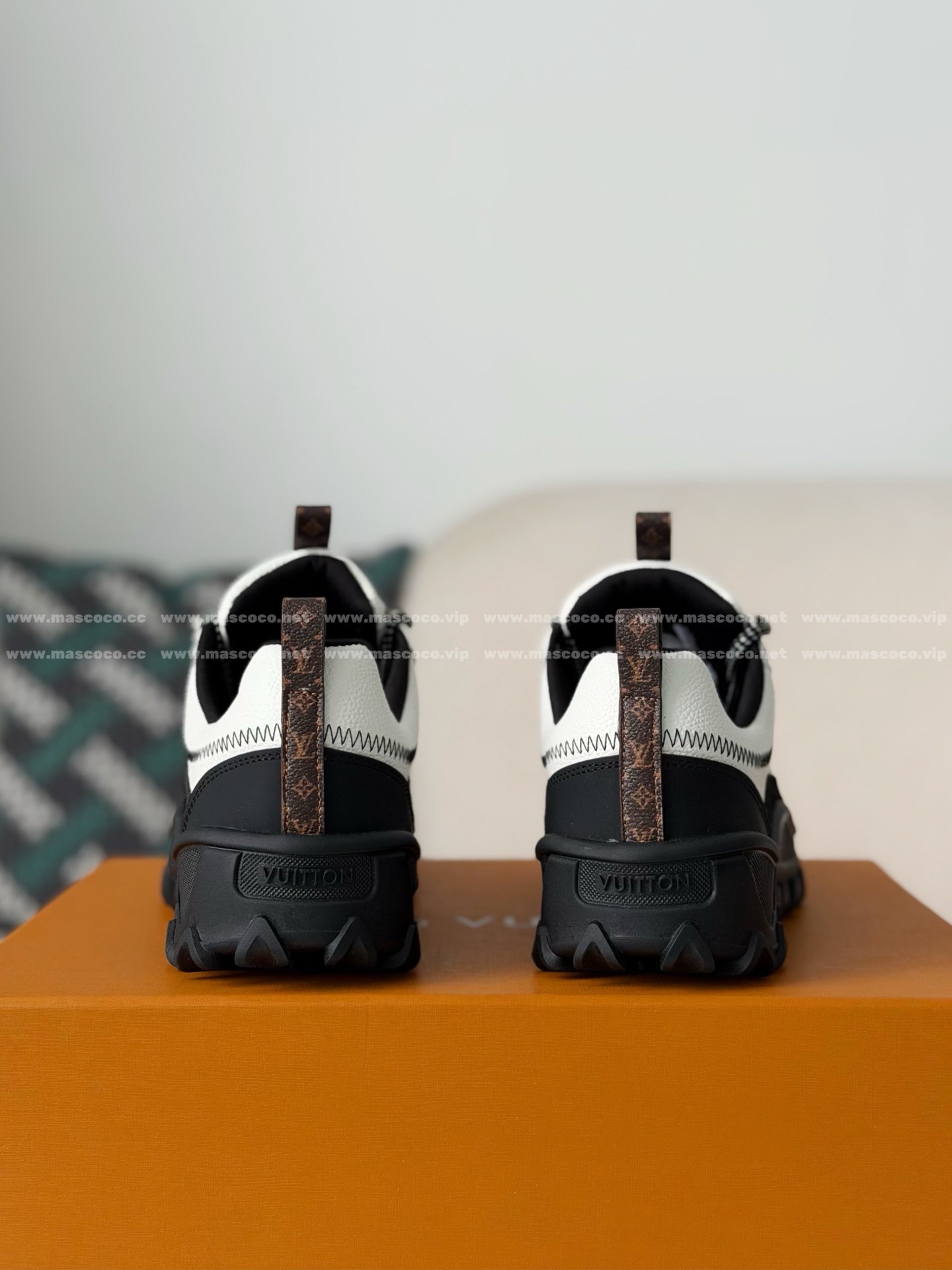 「#5640」LOUIS VUITTON ROSSYRUSH XPLORER SNEAKERS - Image 3