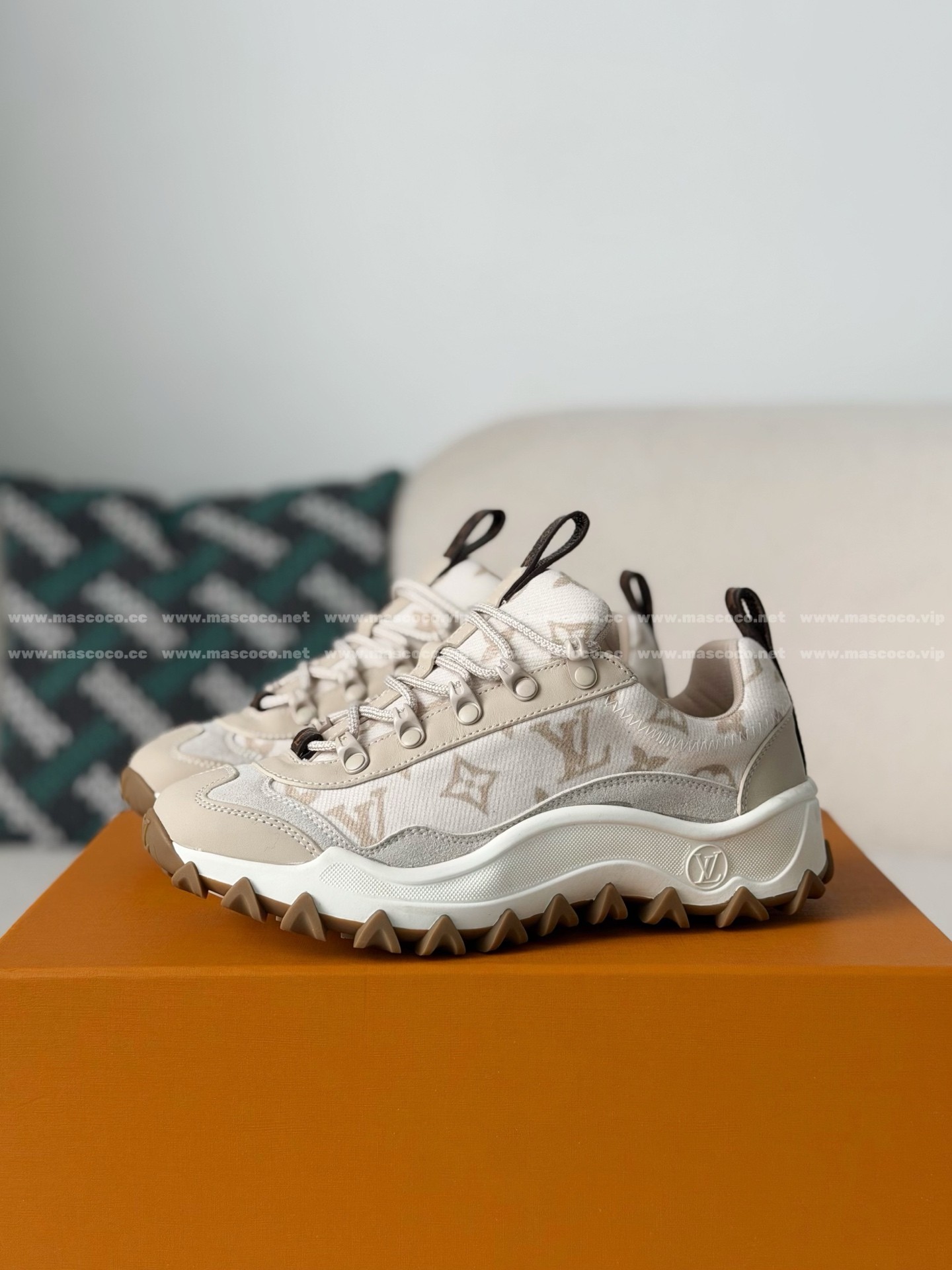 「#5641」LOUIS VUITTON ROSSYRUSH XPLORER SNEAKERS