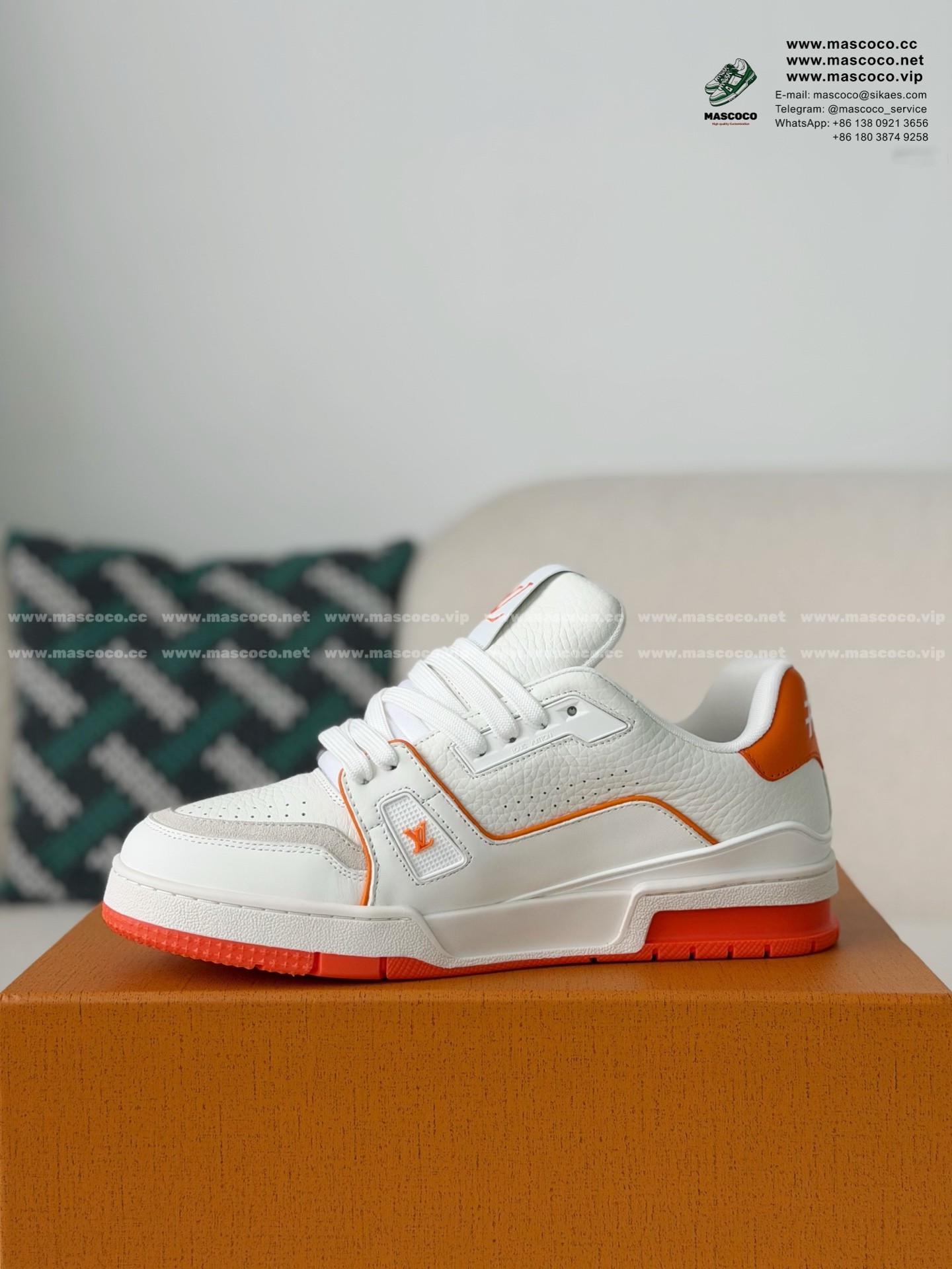 「#6972」LOUIS VUITTON TRAINER FULL-GRAIN LEATHER SNEAKERS - Image 4