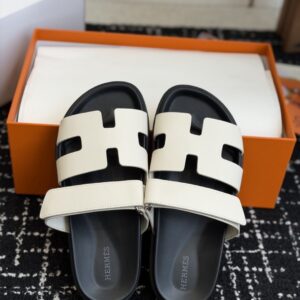 「#7132」Hermes Chypre Calfskin Sandal